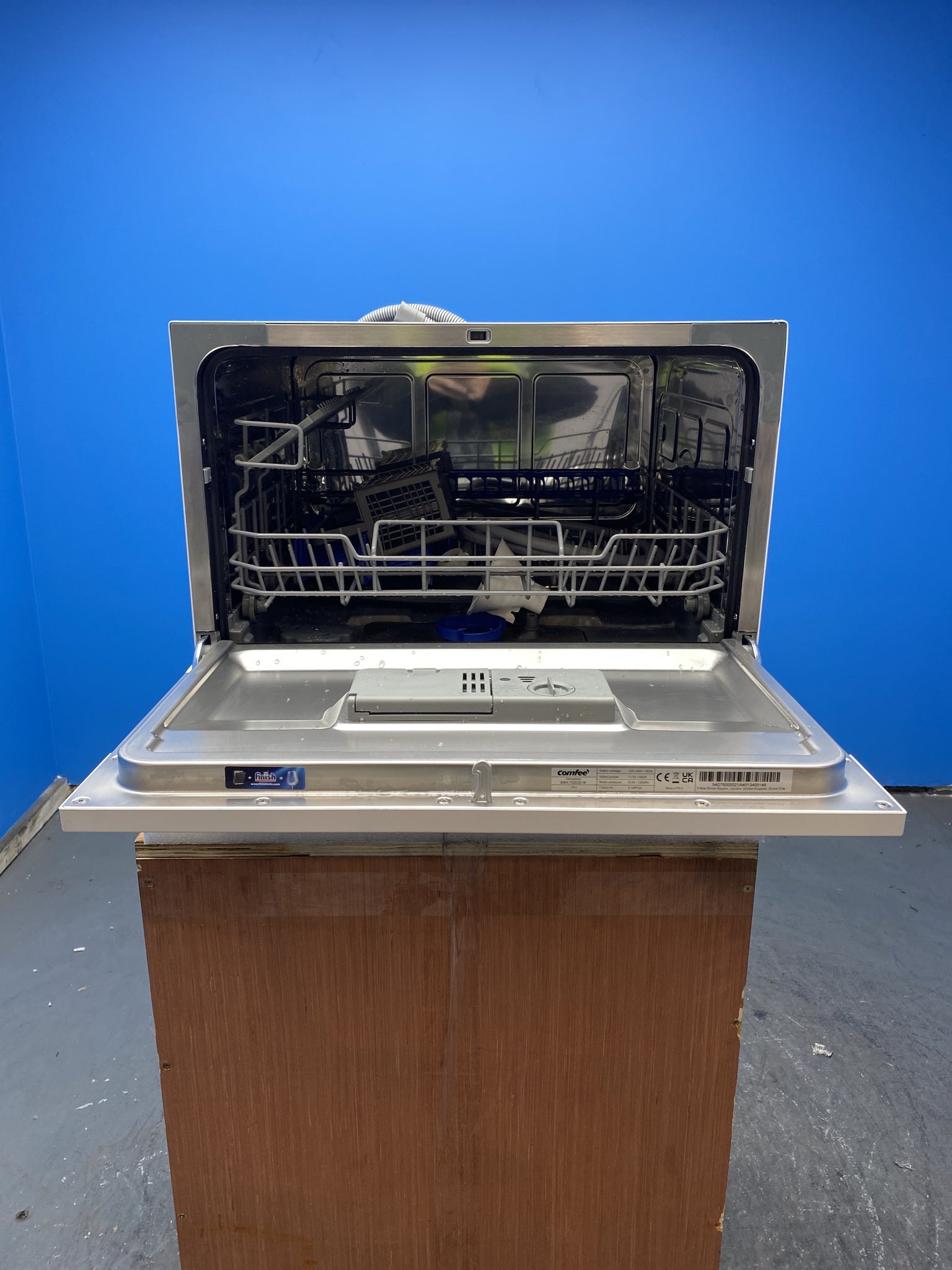 COMFEE' KWH-TD602E-W 6 Place Setting Countertop Dishwasher