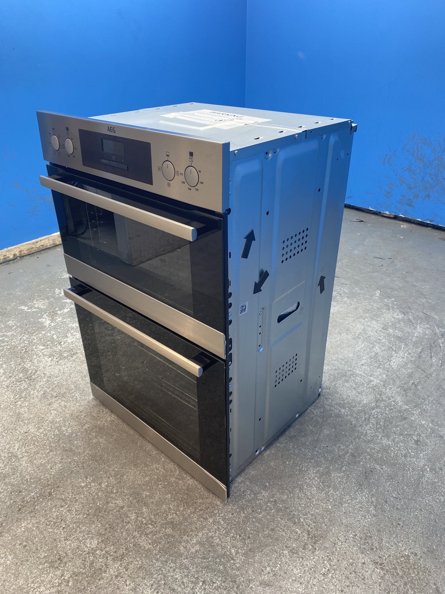 #GRC-156-024 - AEG DEB331010M Built In Double Oven with SurroundCook