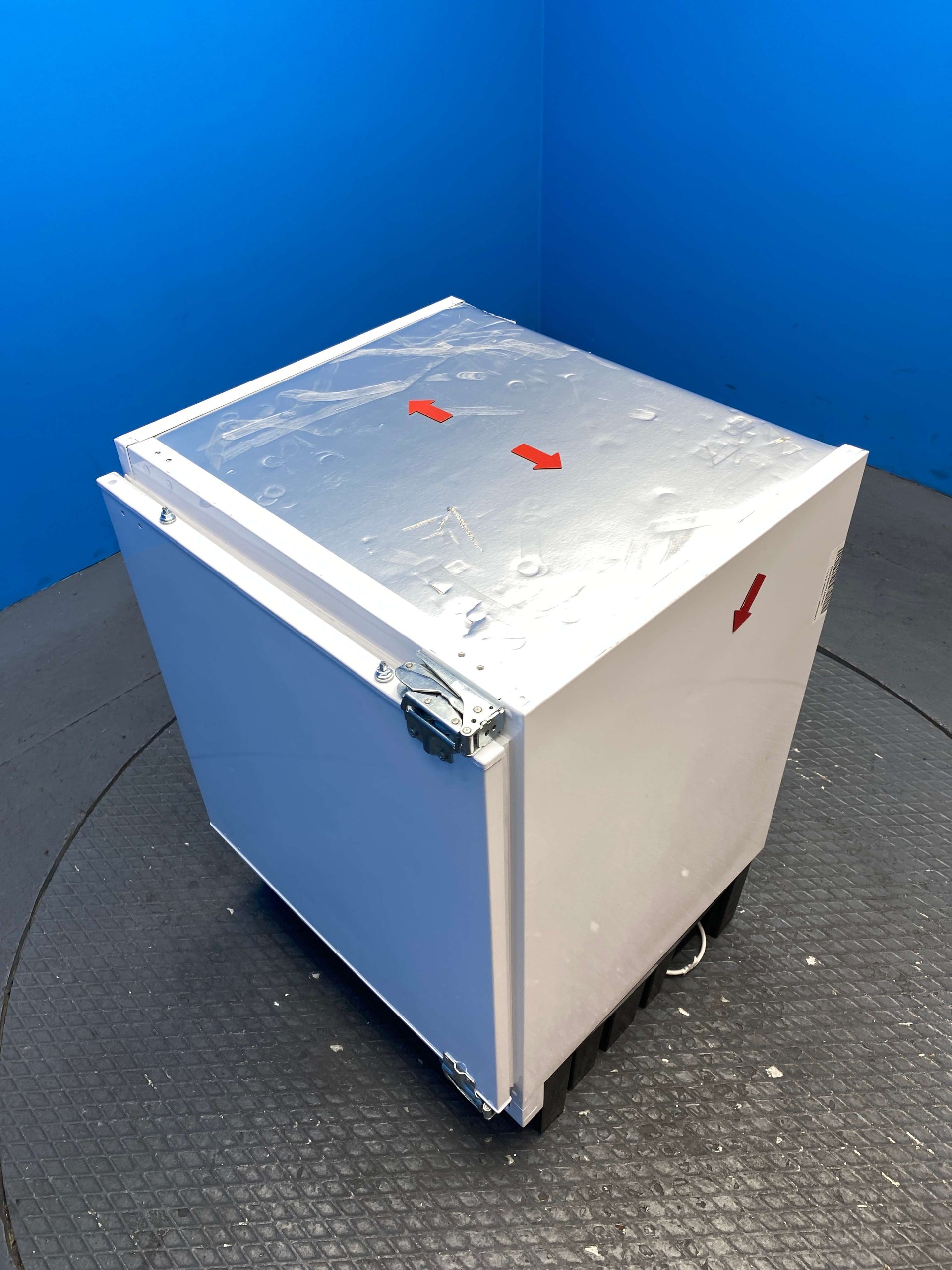 Statesman BU160LF4E 60cm Integrated Undercounter Fridge