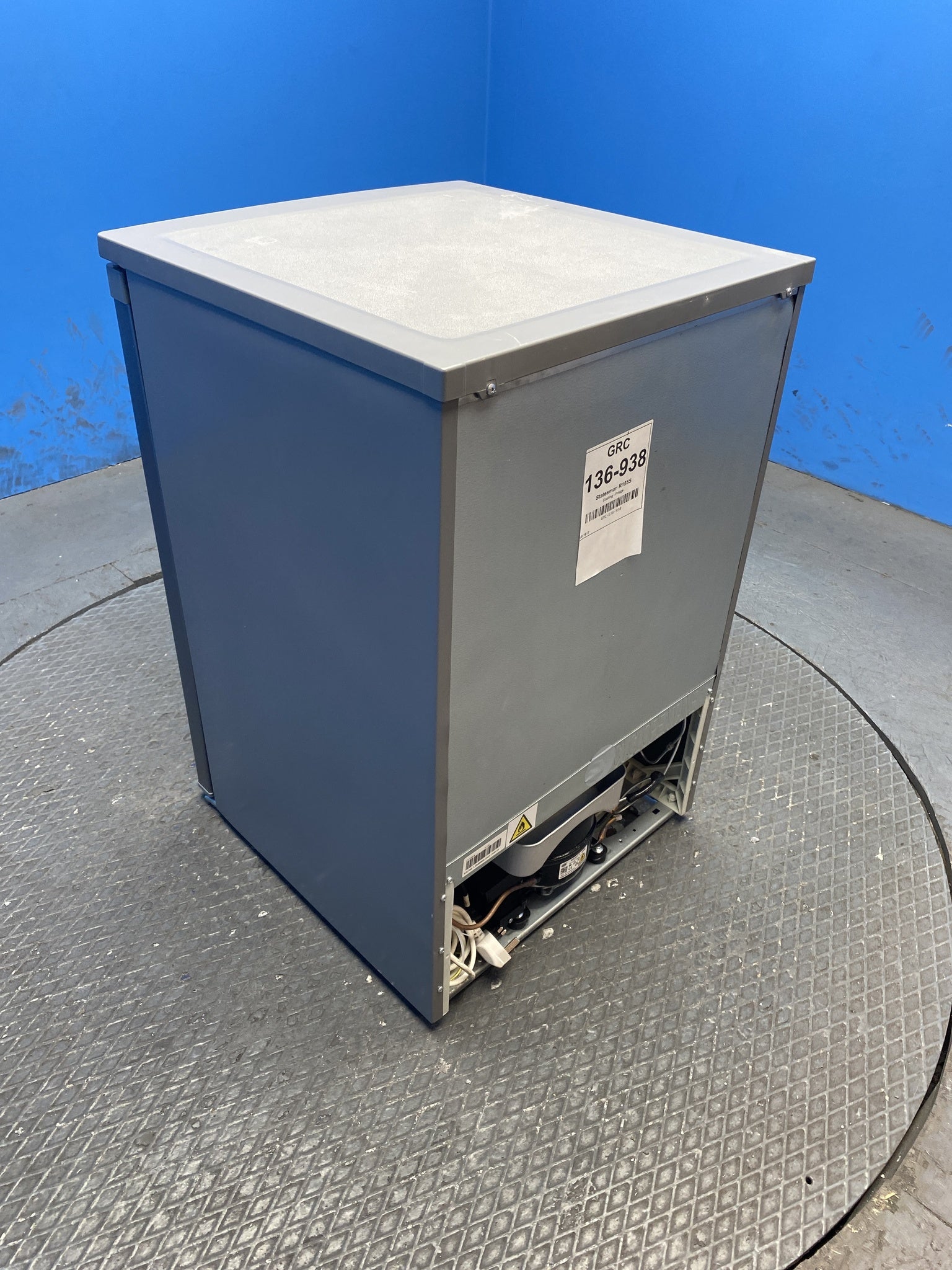 Statesman R155S 55cm Under Counter Fridge