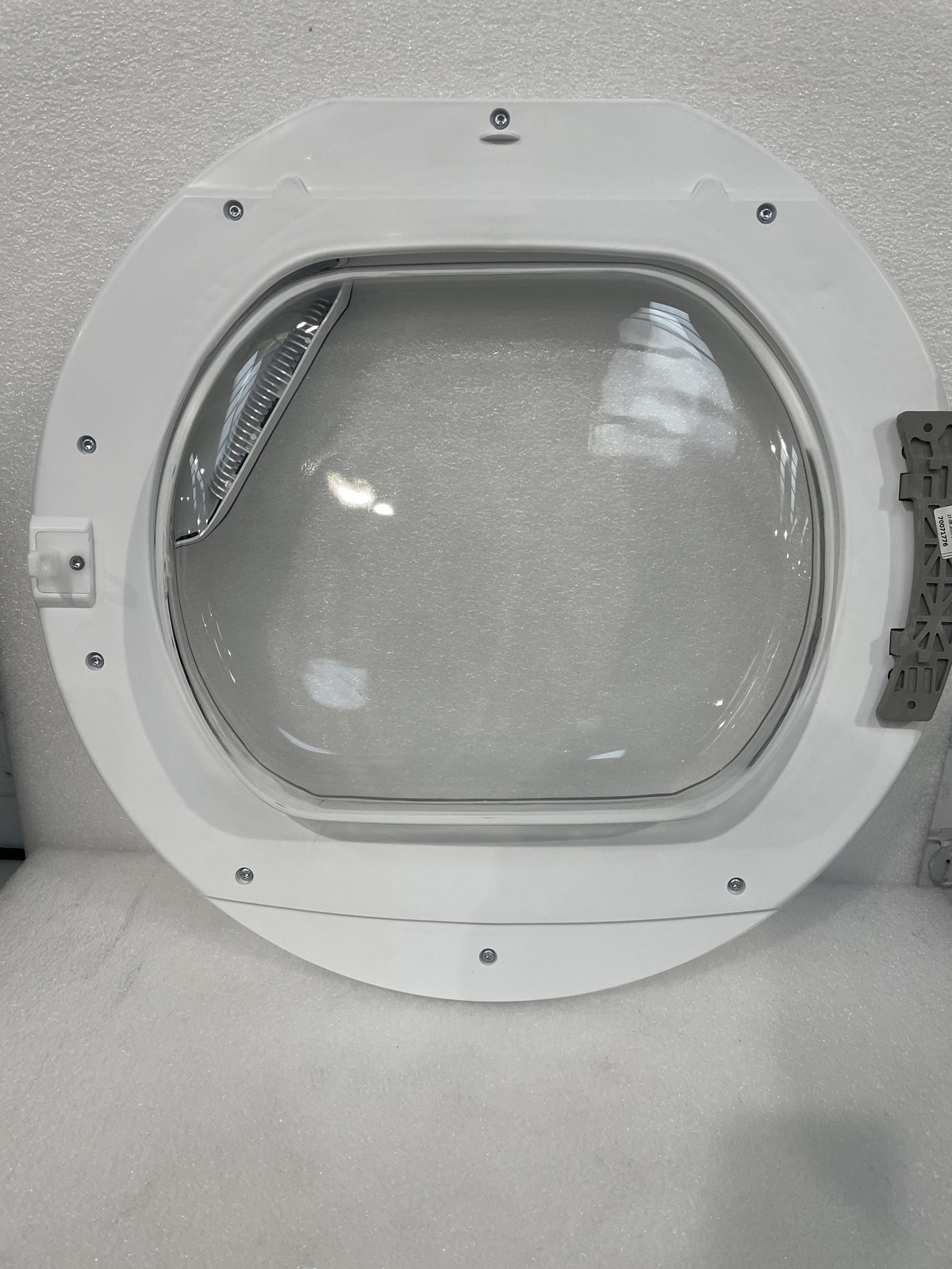#GRC-154-677 - Hoover HLE V10DG-80 Washing Machine Door