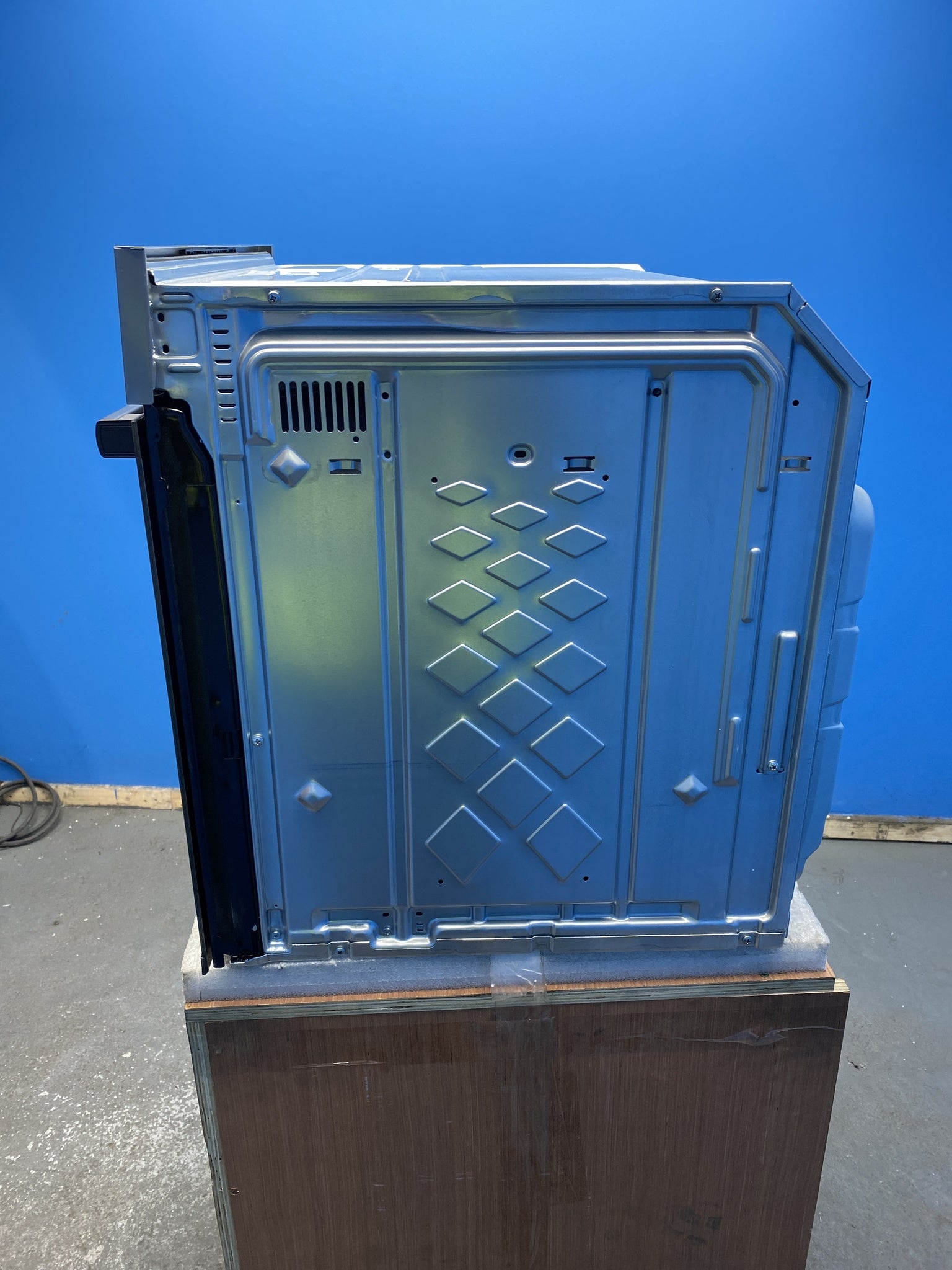 Beko BBXIE22300S AeroPerfect 66L Built-In Electric Oven