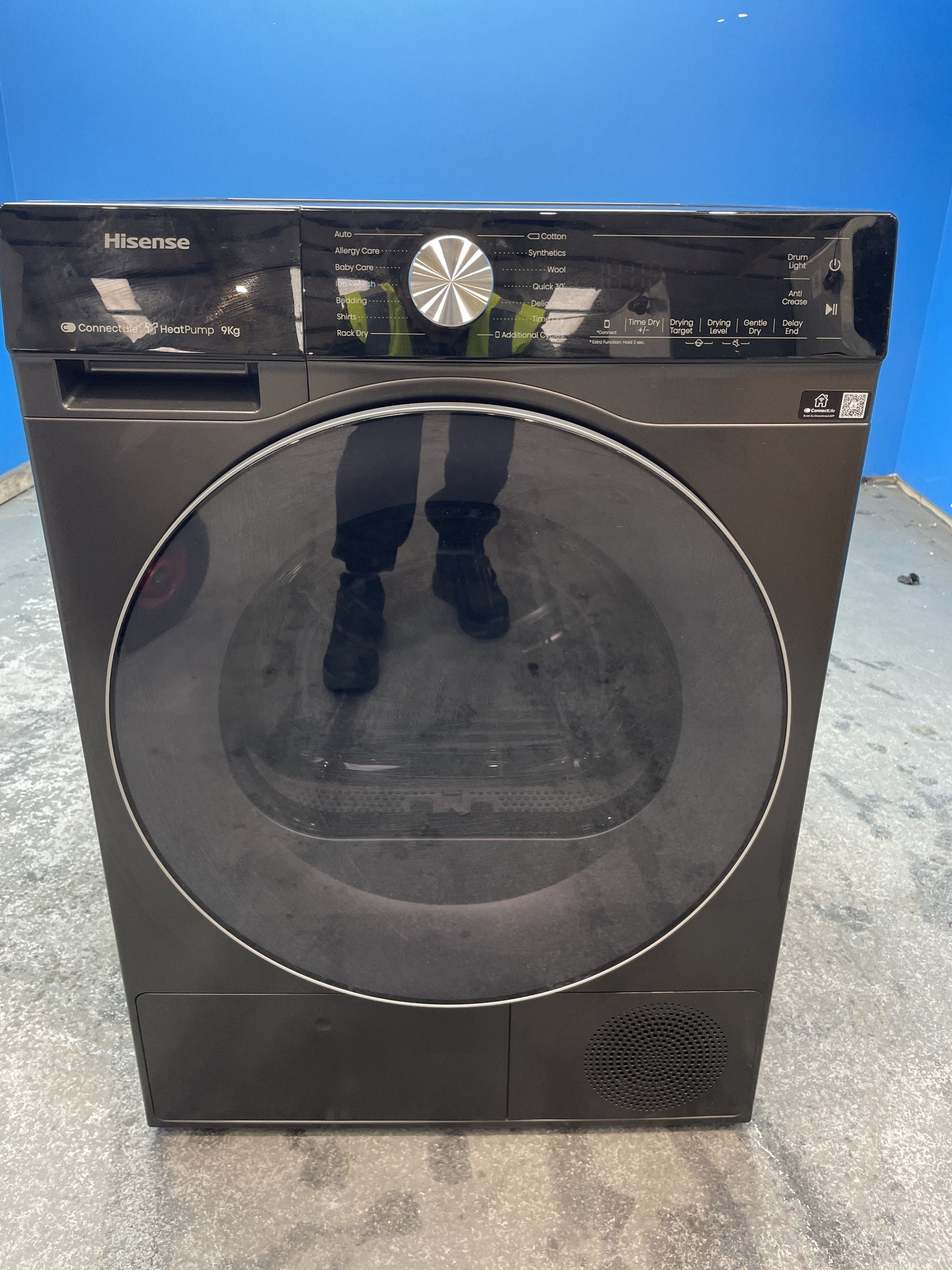 #GRC-157-842 - Hisense DH5S902BB 9kg Heat Pump Tumble Dryer
