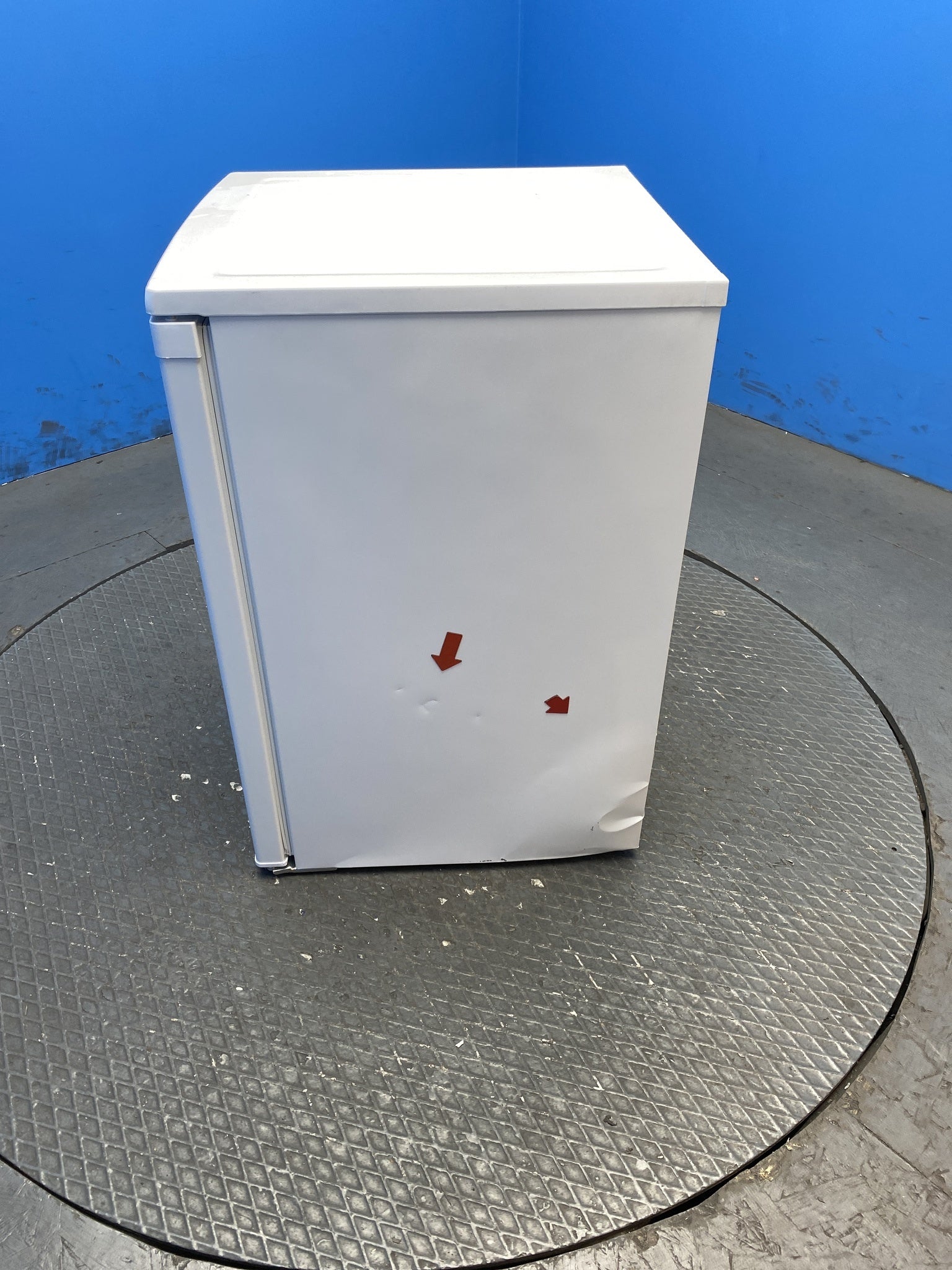 Igenix IG255W 136 Litre Under Counter Fridge