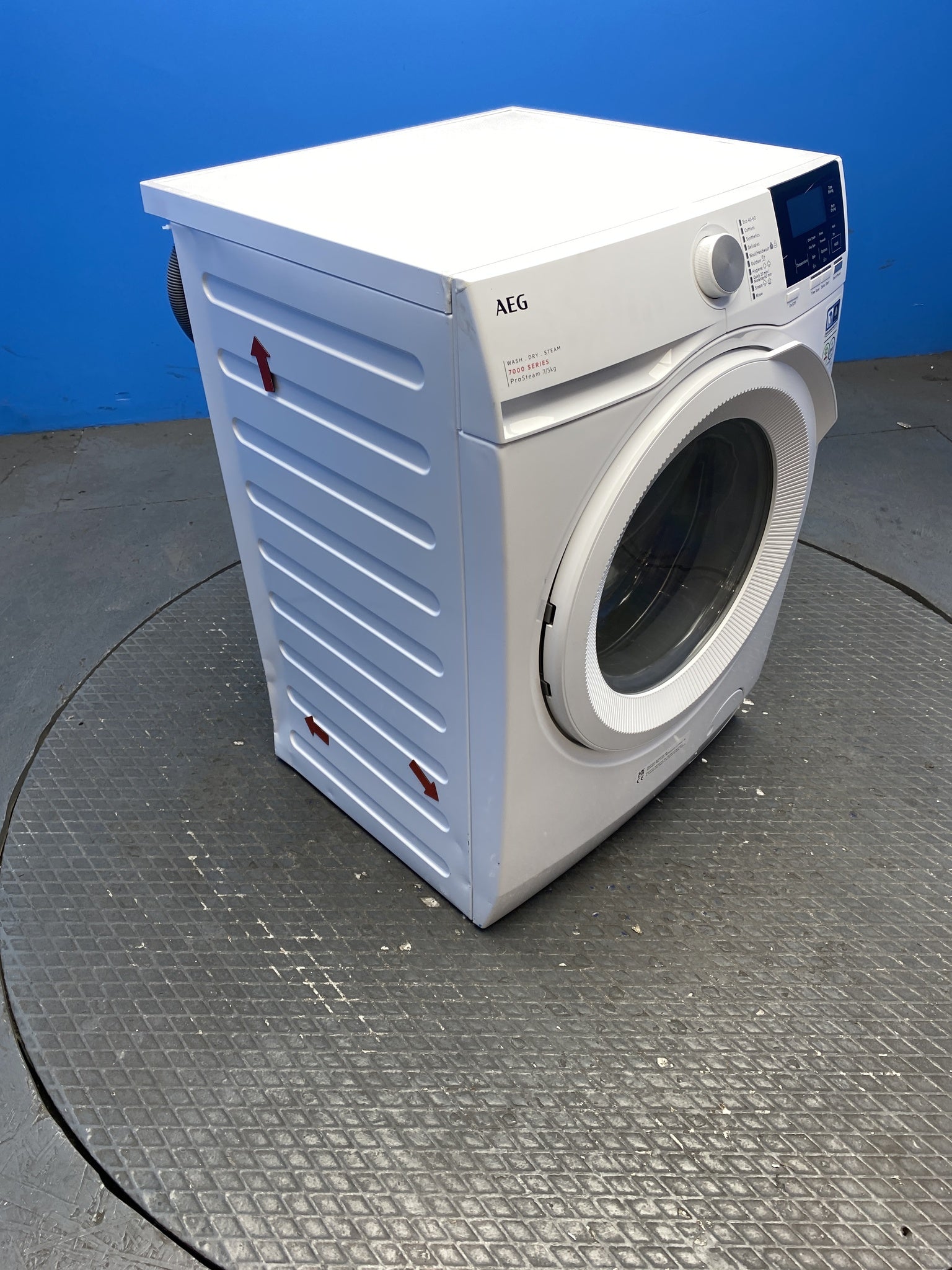 AEG LWR7175M2B 7000 ProSteam 7kg/5kg 1400rpm Washer Dryer