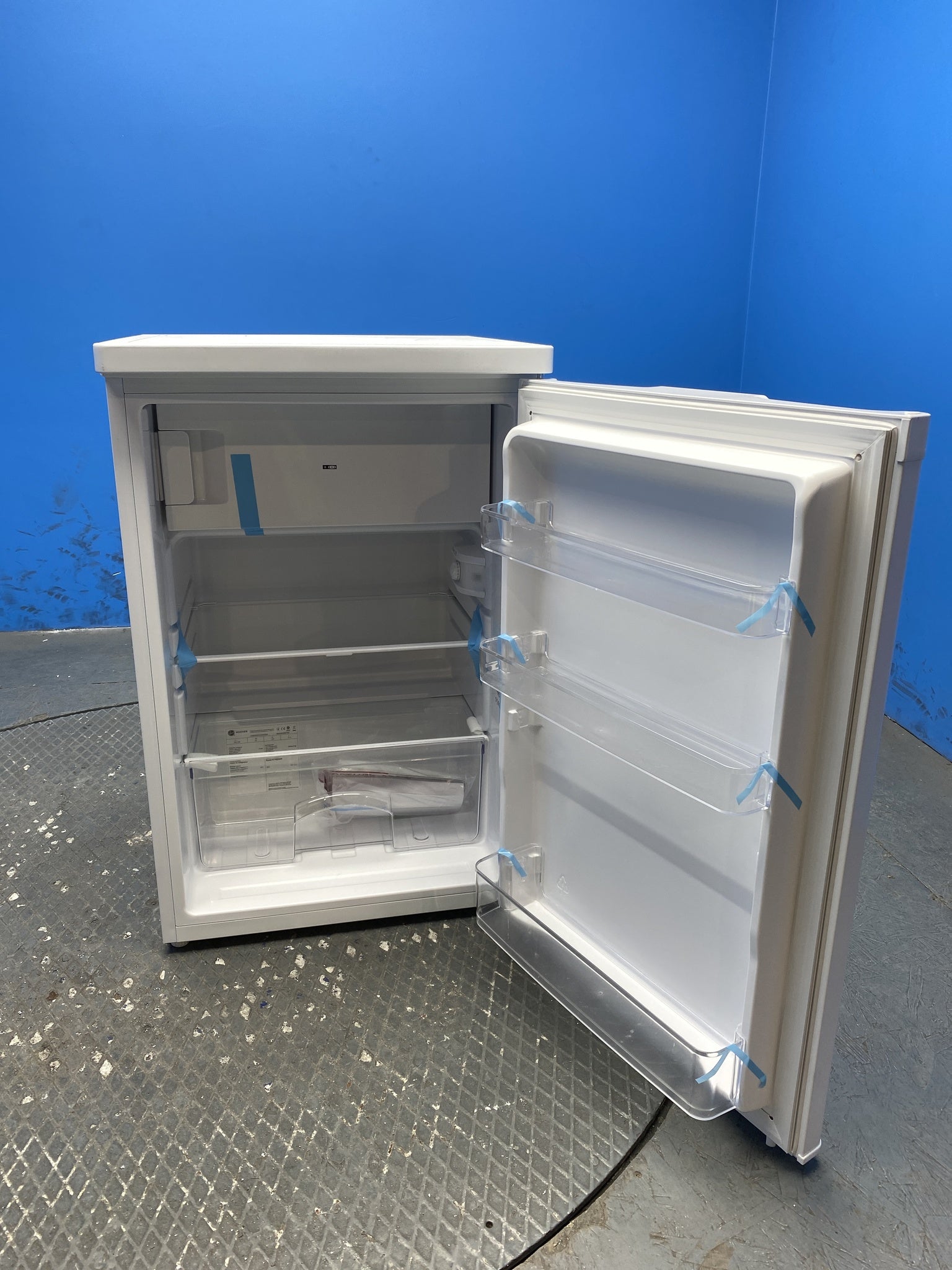 Hoover Comfort HOOHS58EWK 55cm Undercounter Fridge with Icebox