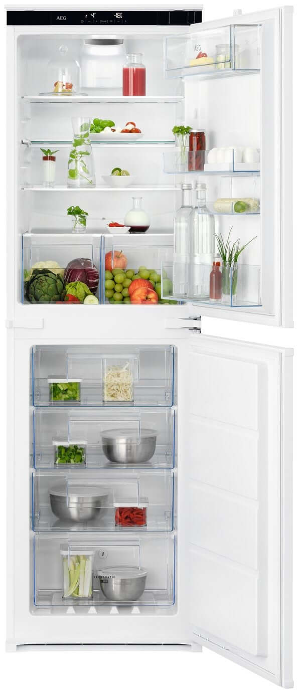 AEG OSC6T185ES 6000 TwinTech Integrated Frost Free Fridge Freezer - Renew 2 U