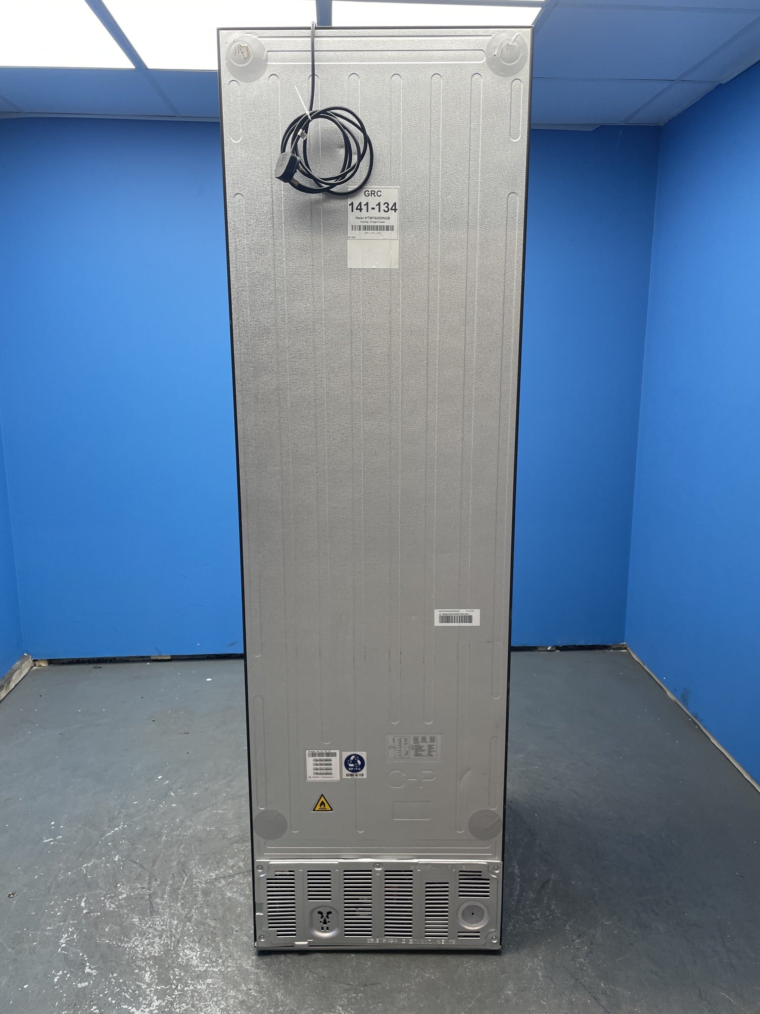 Haier 205cm No Frost Fridge Freezer – Obsidian Black