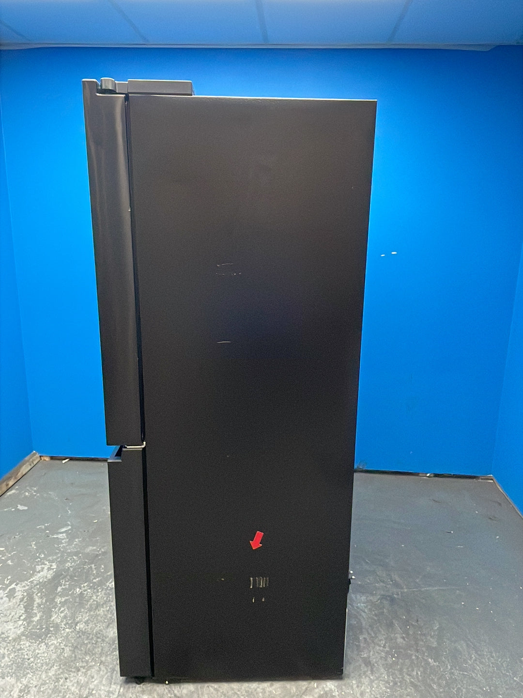 #GRC-163-574 - Hisense American Style Fridge Freezer – 577L, Black, Total No Frost, Smart WiFi