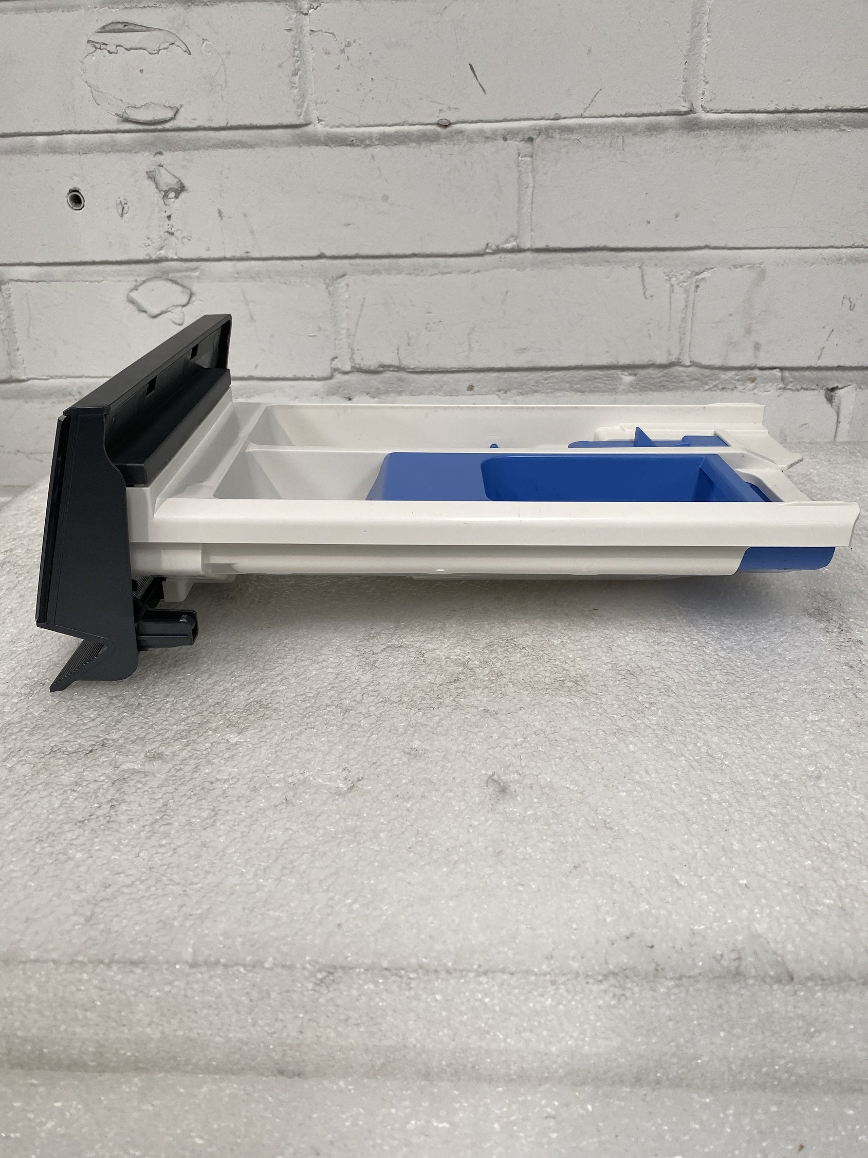 #GRC-159-688 - Haier HW100-B14367GU1 Washing Machine Detergent Dispenser Drawer