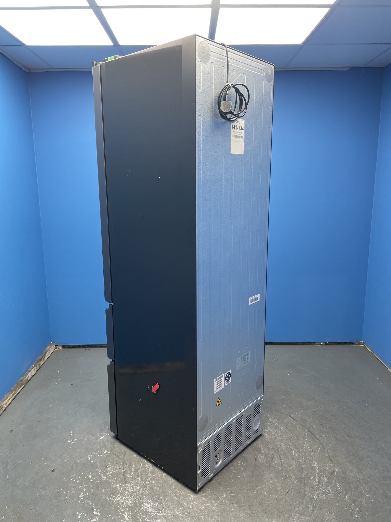 Haier 205cm No Frost Fridge Freezer – Obsidian Black