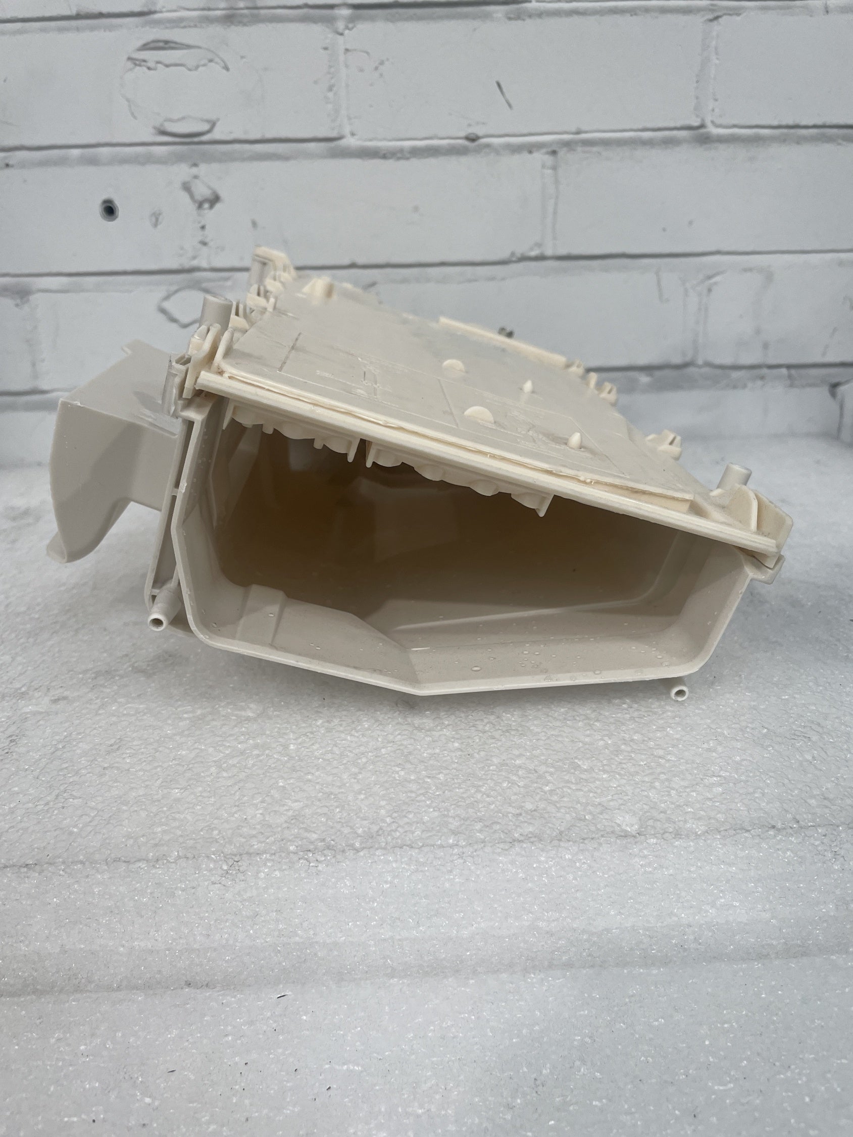 #GRC-157-549 - AEG L7WC84636BI Washing Machine Detergent Dispenser Housing