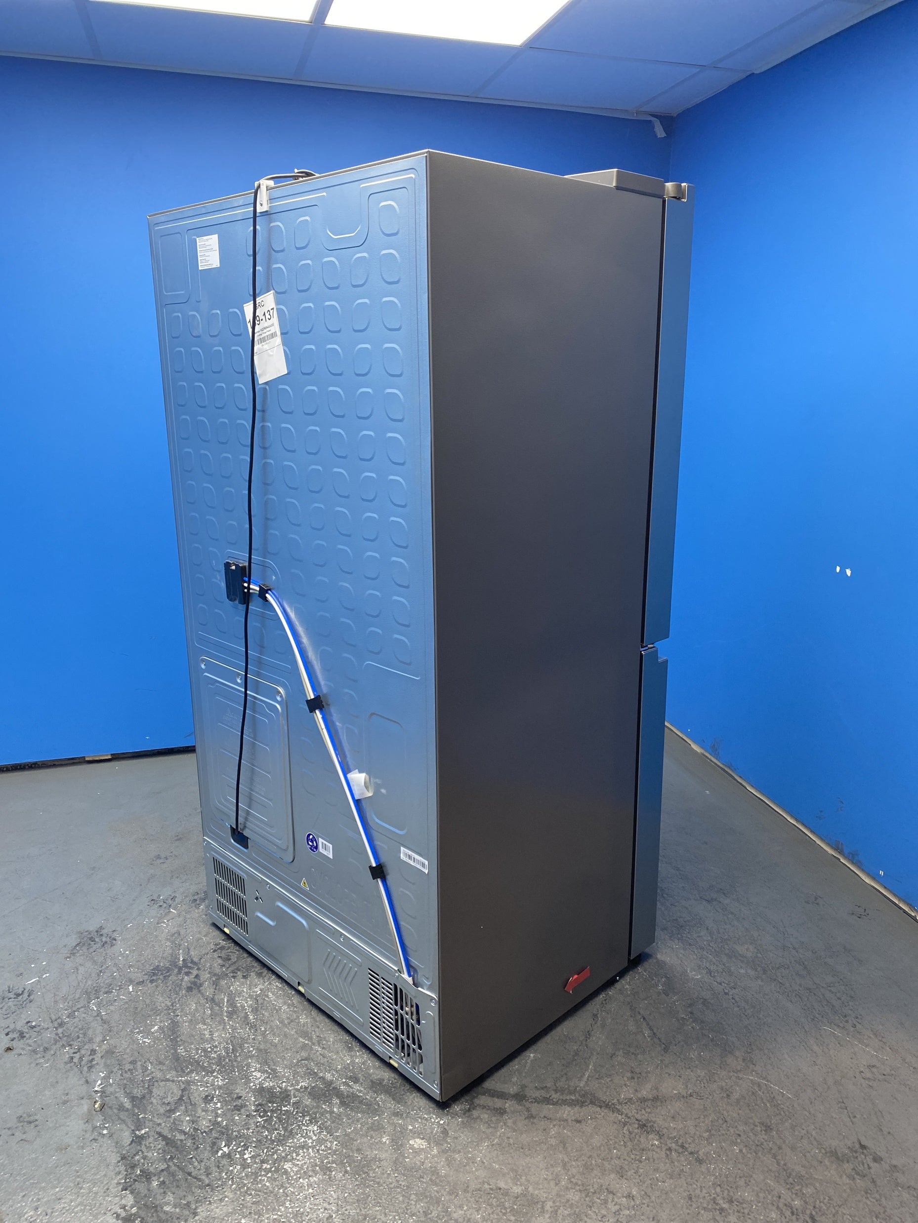 Hisense RQ760N4SASE 4-Door 584L American Fridge Freezer