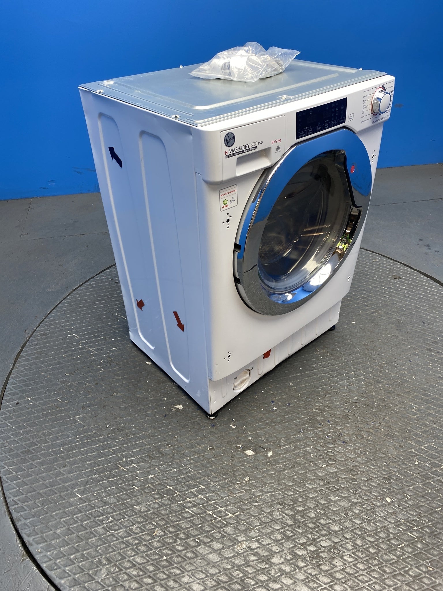 Hoover HBDOS695TAMCE Built In 9kg / 5kg 1600 Spin Washer Dryer