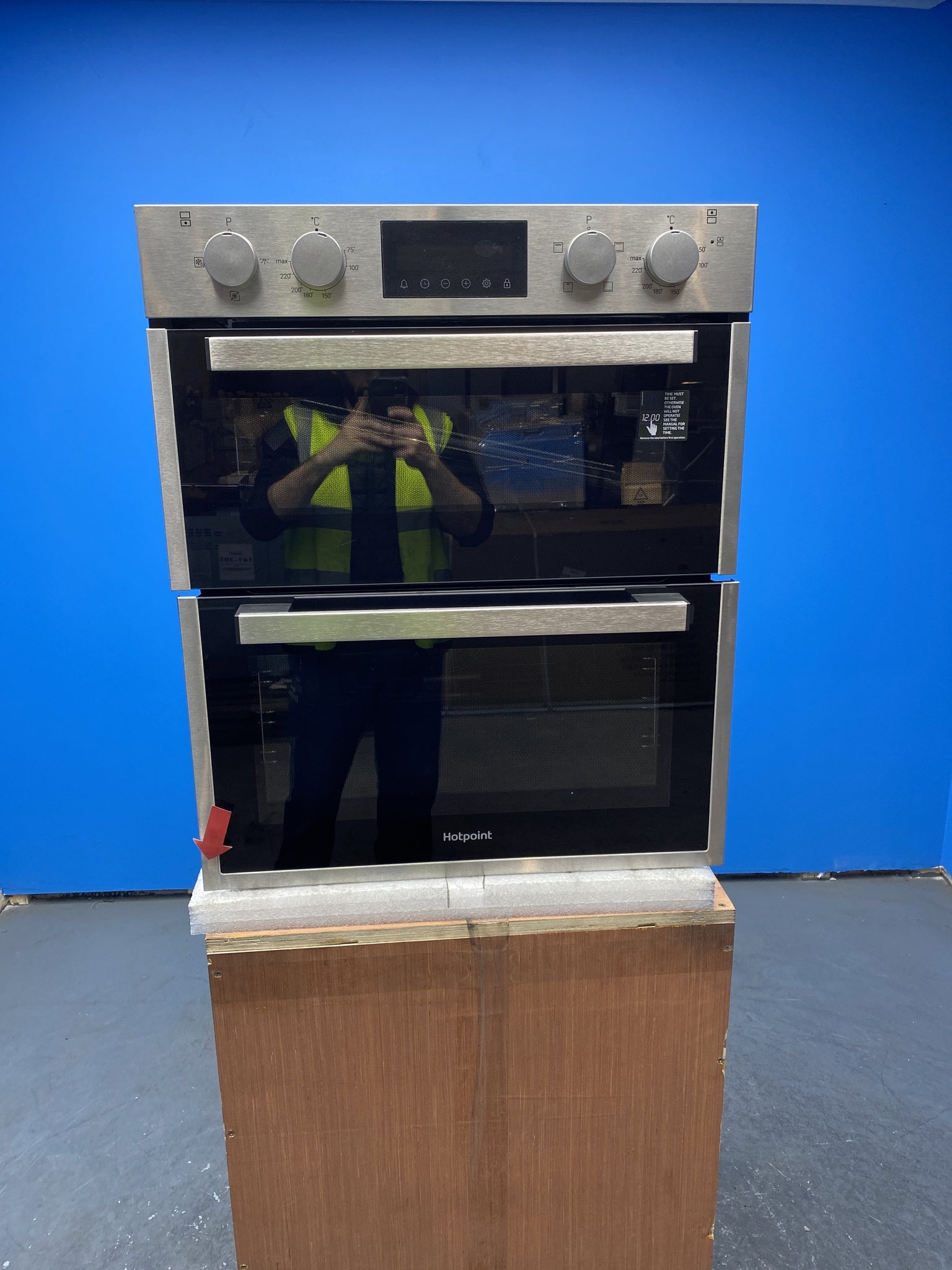 Hotpoint DUH10DIX Built-Under Electric Double Oven