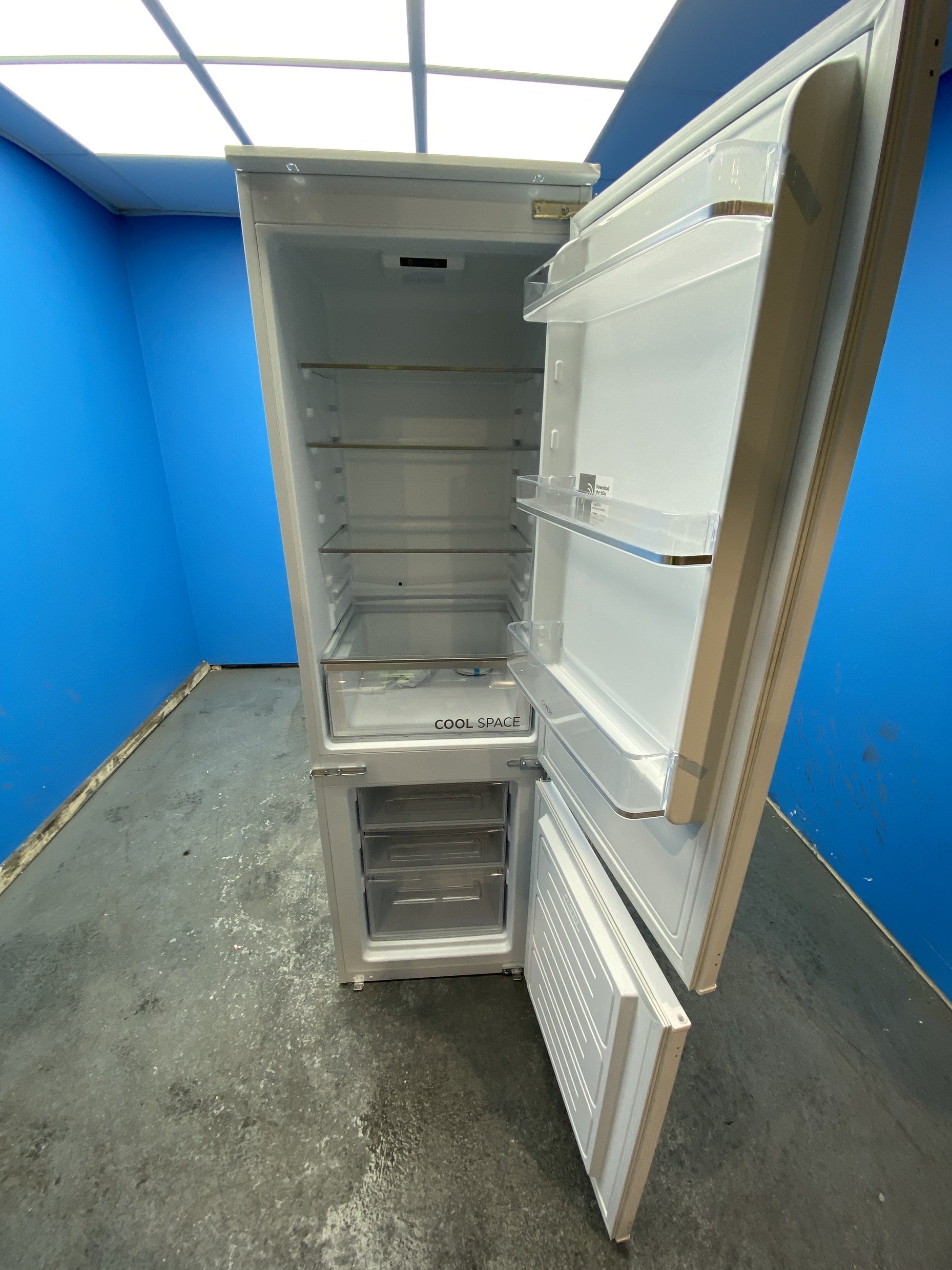 Candy Fresco CBBML18EK Integrated 250 Litre Fridge Freezer