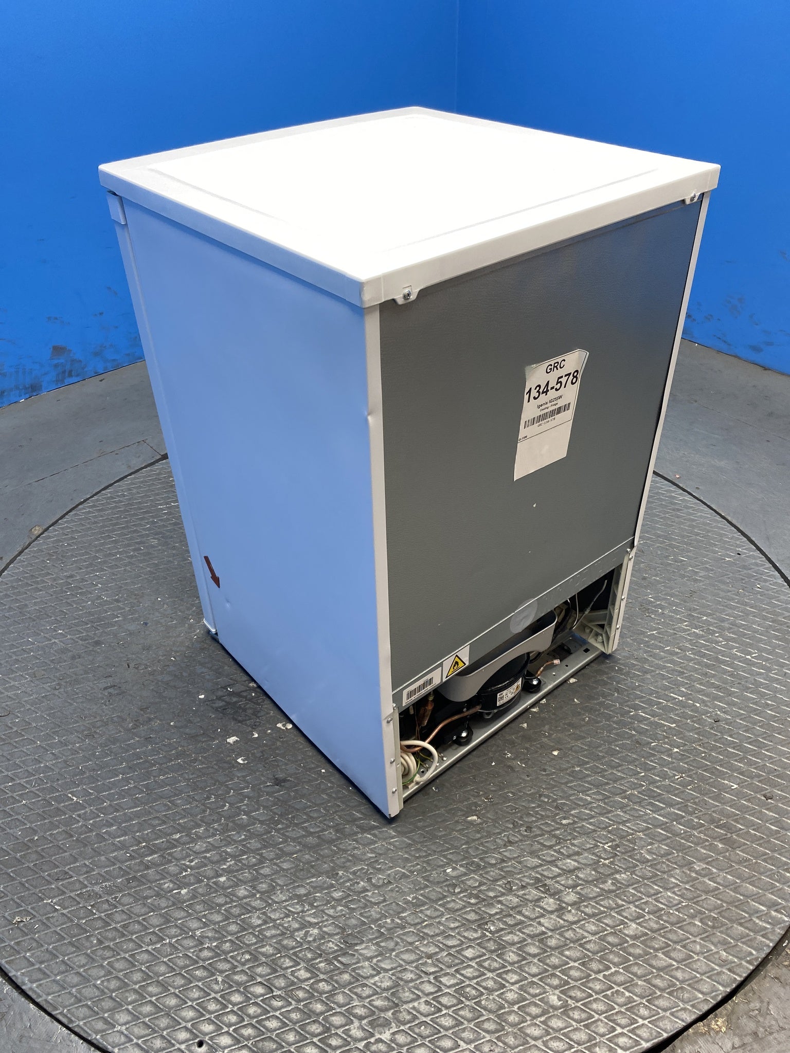 Igenix IG255W 136 Litre Under Counter Fridge