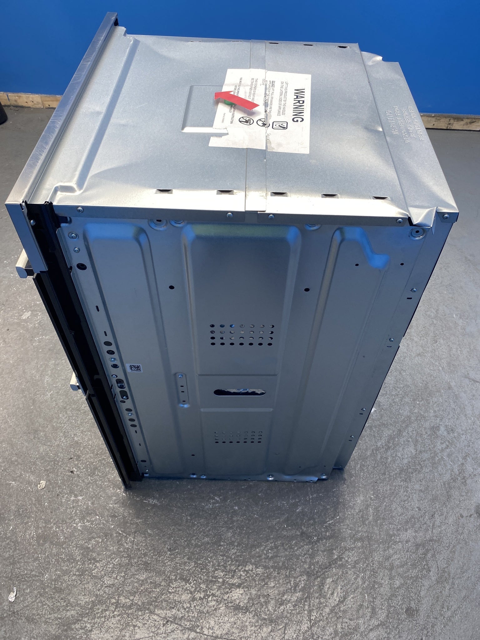 AEG Built In Double Oven with SurroundCook 66L 42L