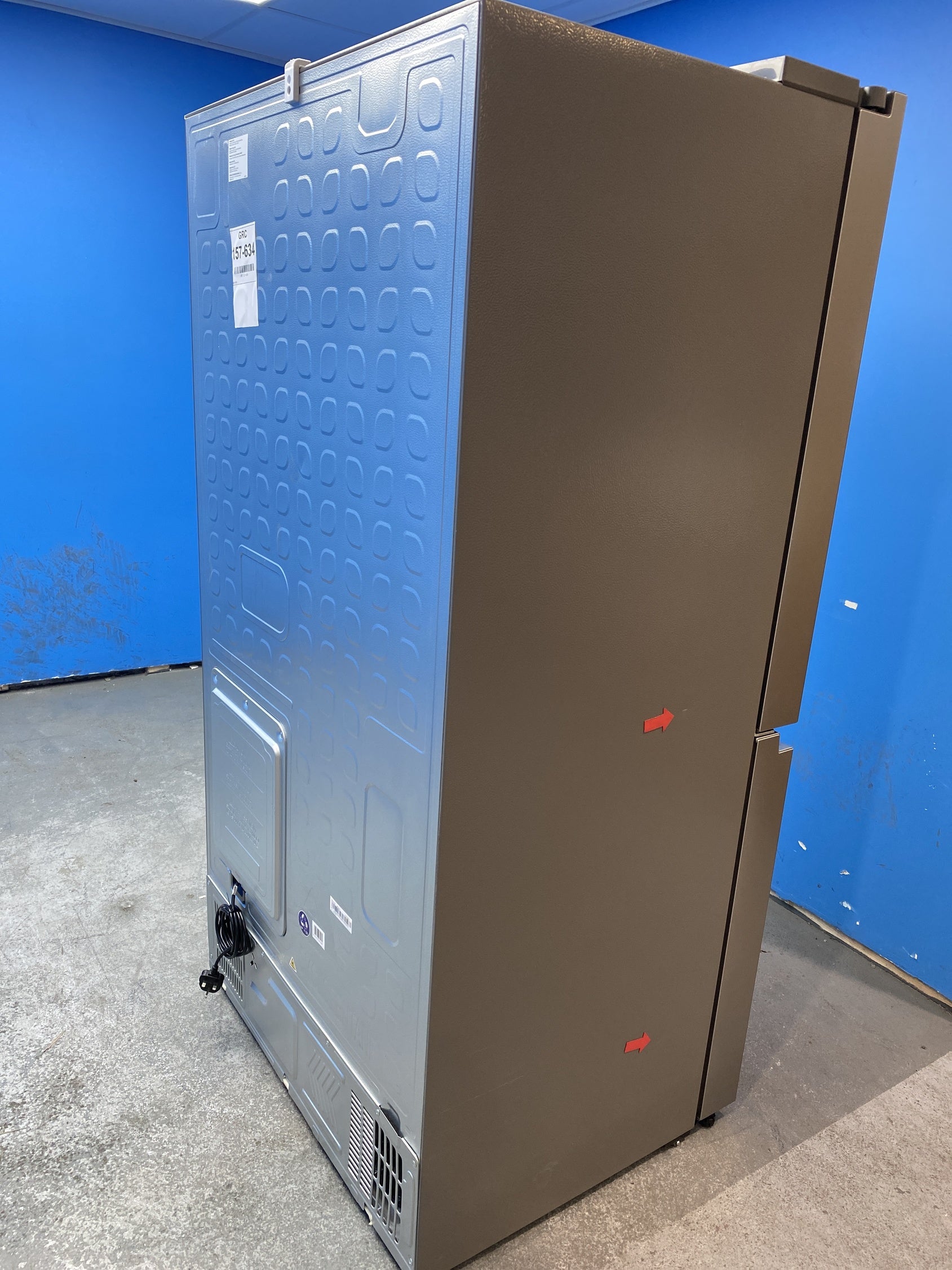 #GRC-157-634 - Hisense PureFlat RQ758N4SASE 609L American Style Fridge Freezer