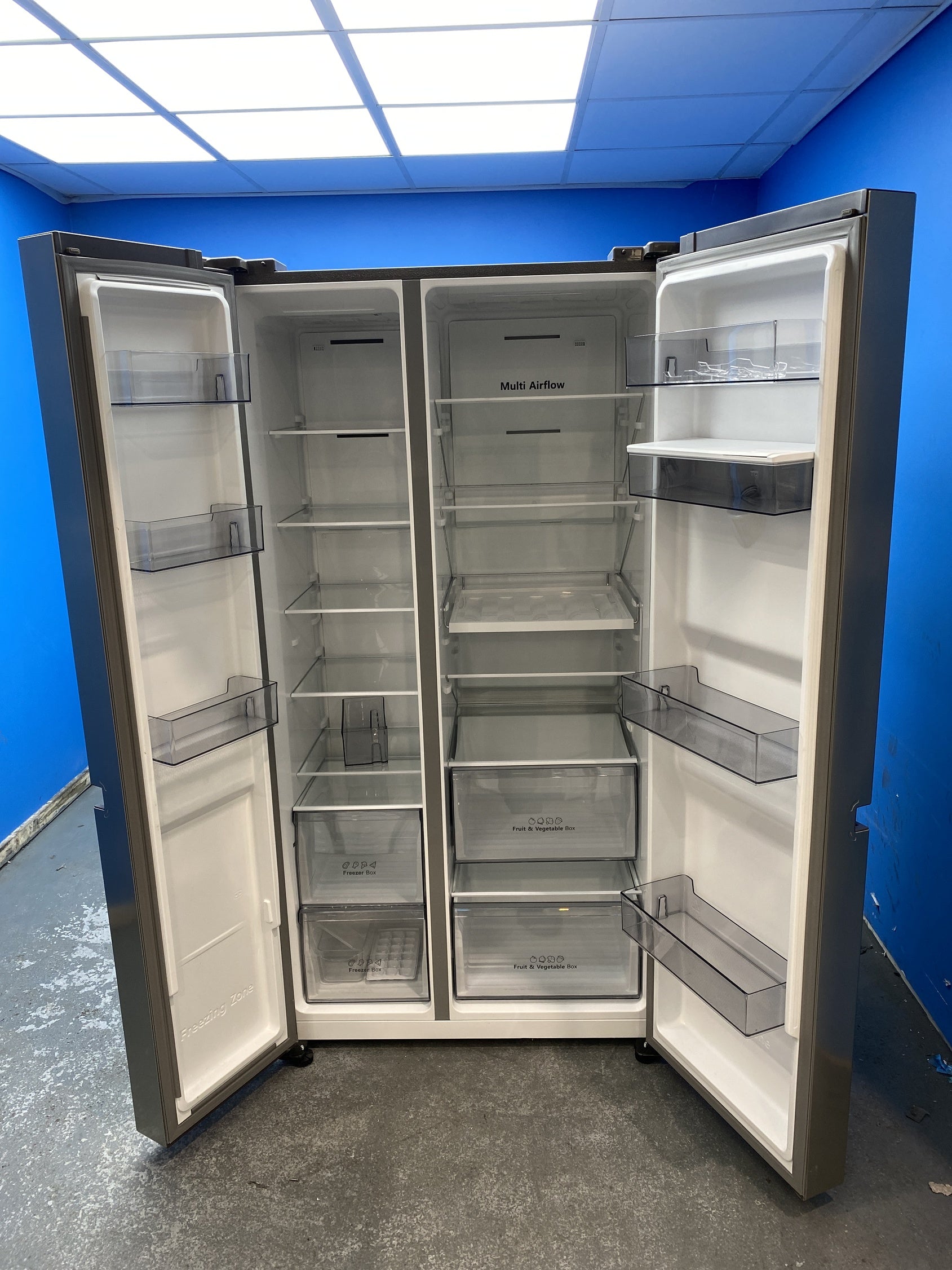#GRC-145-227 - Hisense RS840N4WCE American Style 649 Litre Fridge Freezer