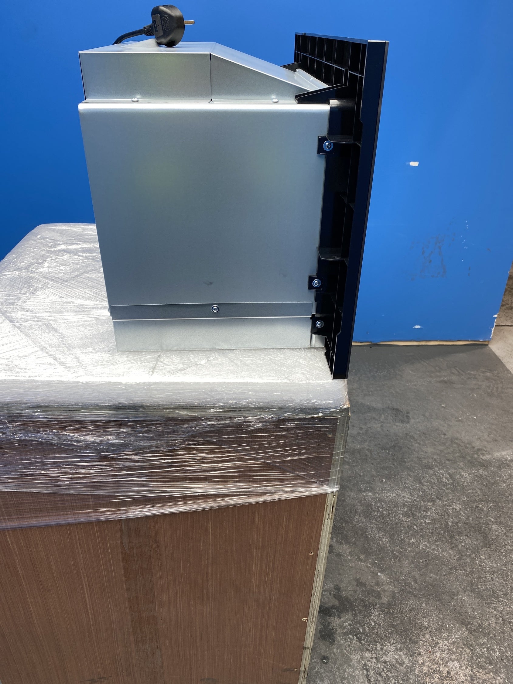 Candy MIS1730BUK 1000W Built-in 17L Microwave