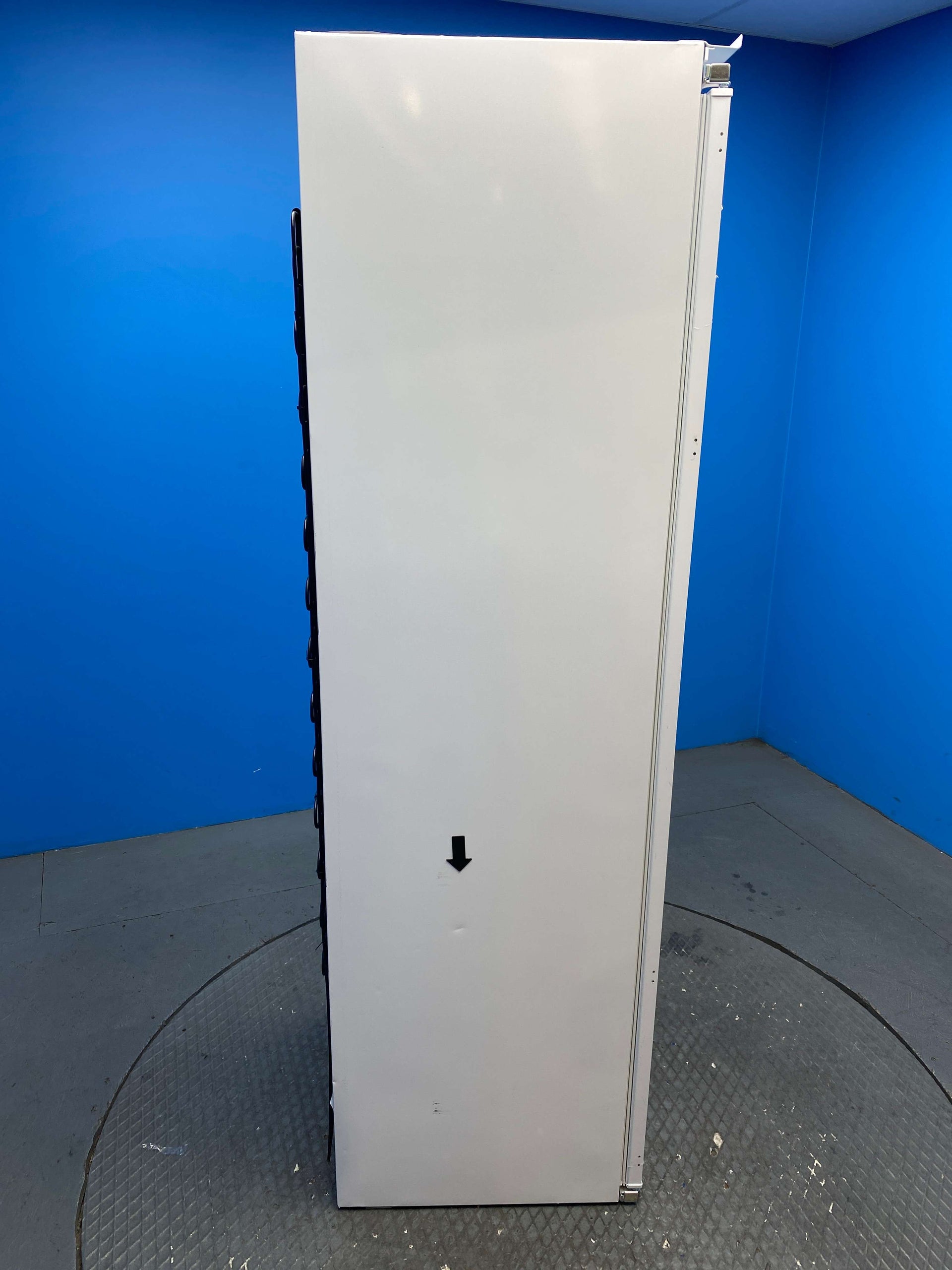 Haier HAUN518EWK 200L Integrated Total No Frost Freezer