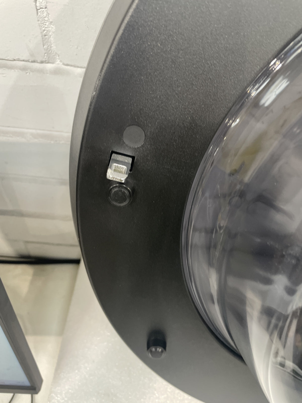 #GRC-157-418 - Hisense WD5S1045BB Washing Machine Door