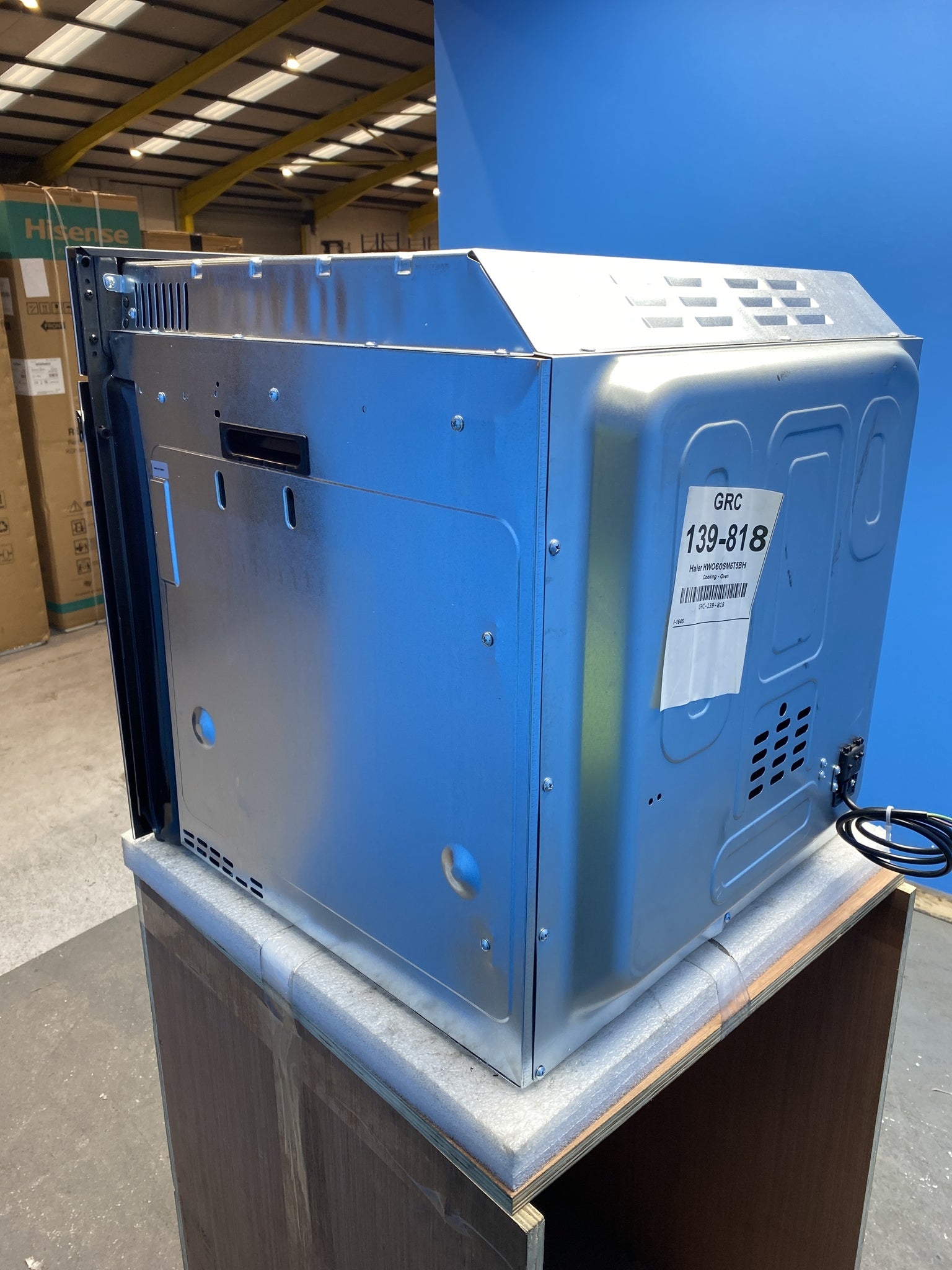 Haier HWO60SM6T5BH I-Touch Series 6 70L Built-in Single Oven