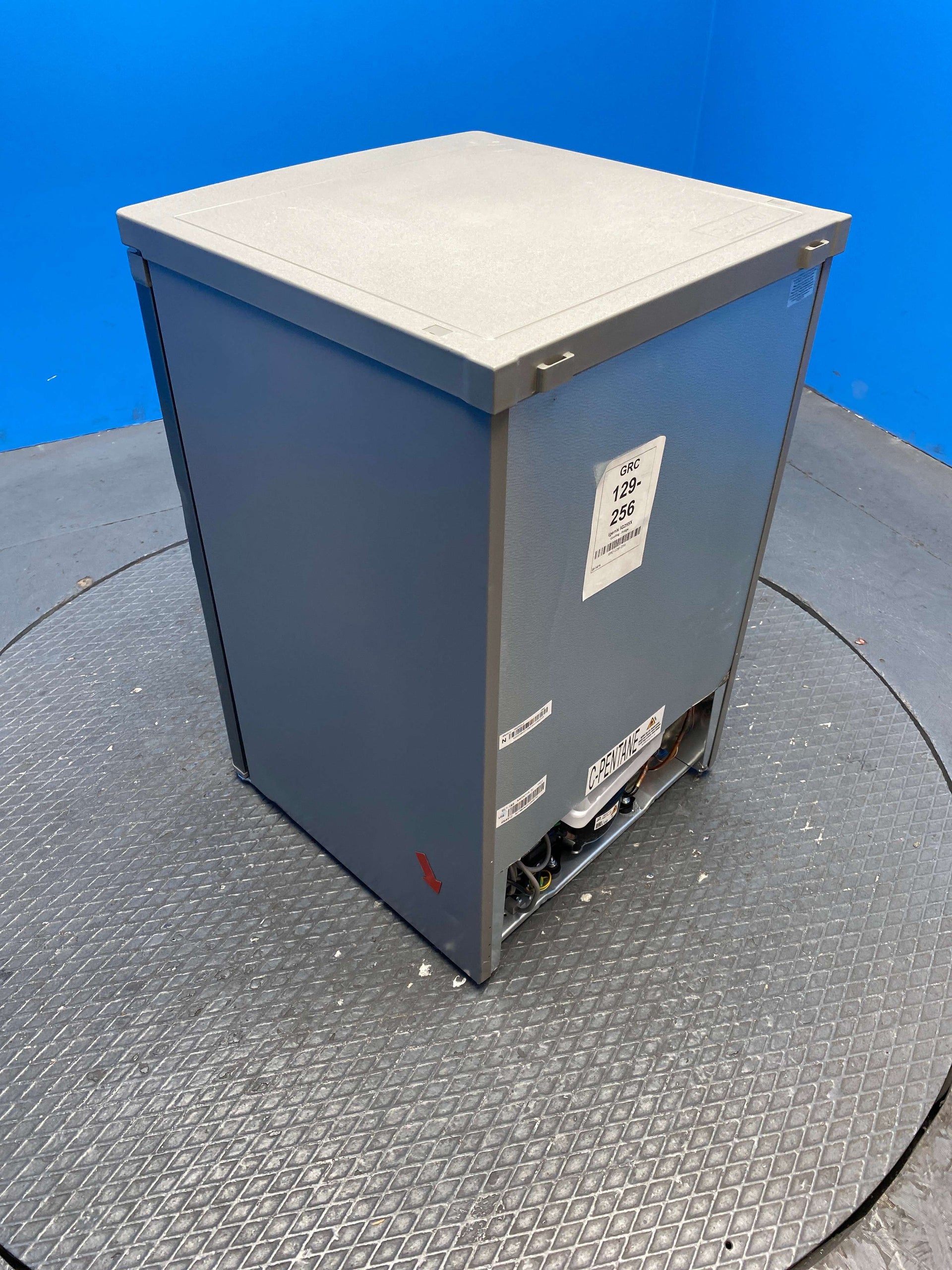 Igenix IG255X 136 Litre Undercounter Fridge