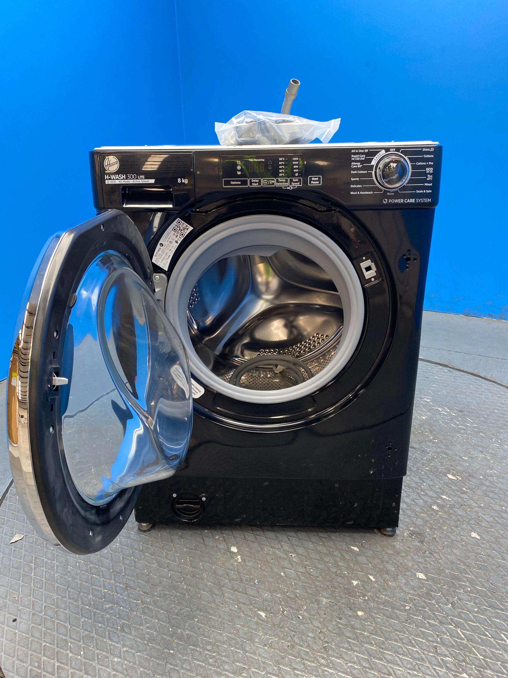 Hoover HBWS48D1ACBE Integrated 8kg 1400 Spin Washing Machine