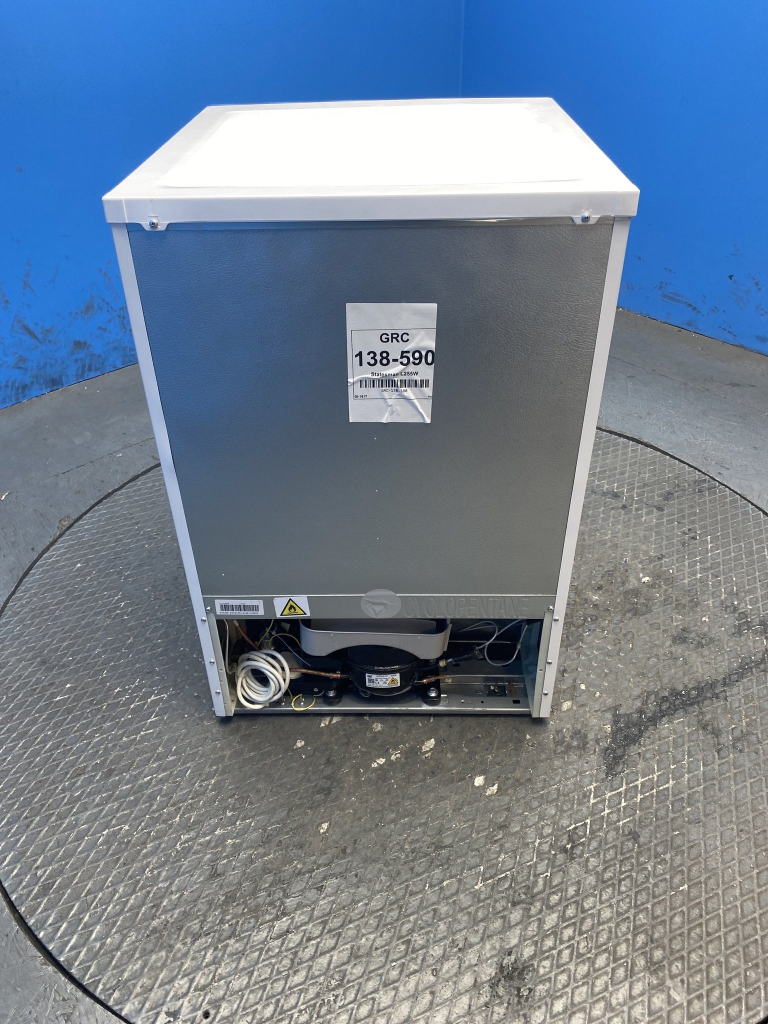 Statesman L255W 113 Litre 55cm Under Counter Fridge