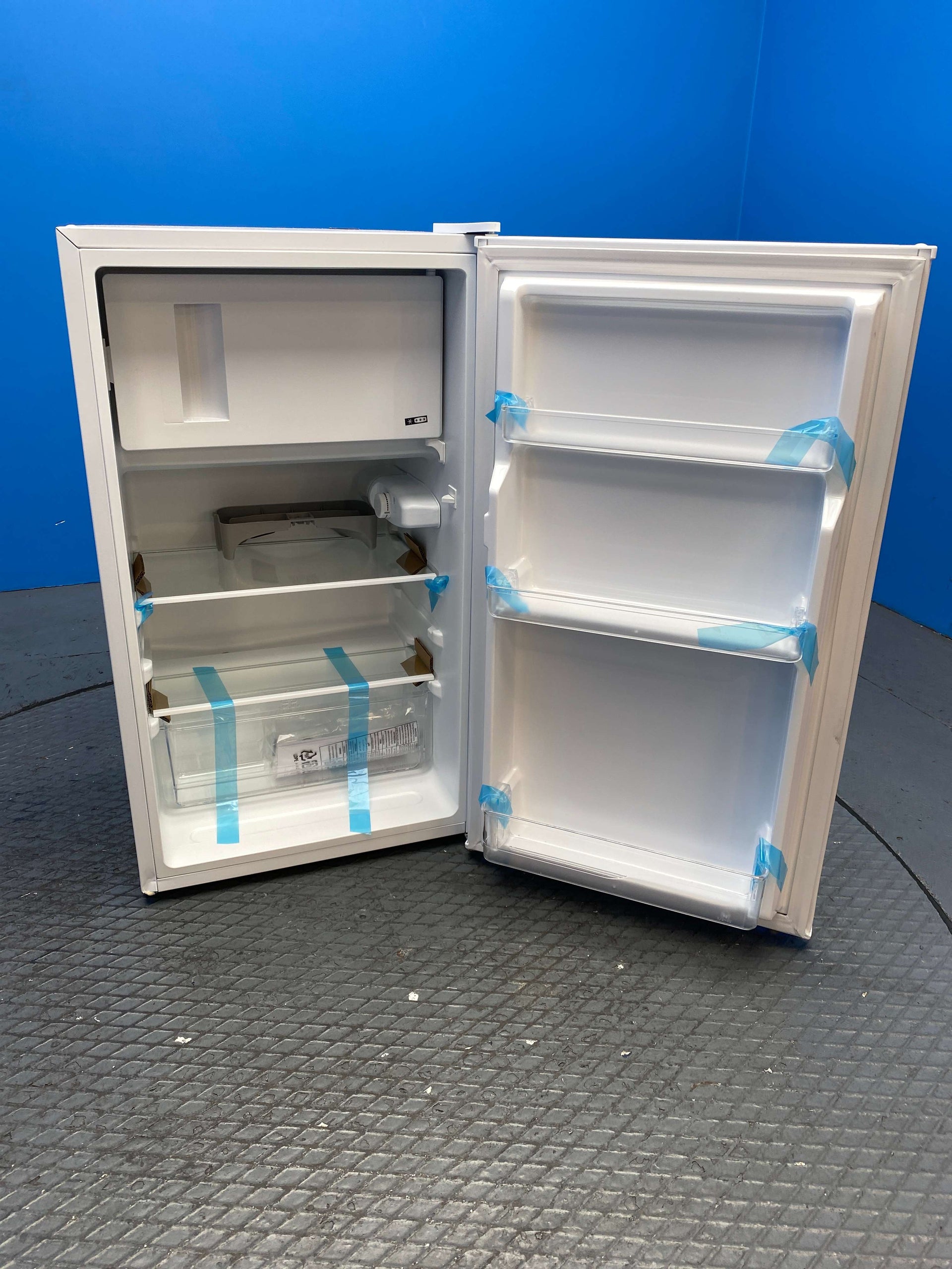 Midea MDRD125FGE01 80L Under Counter Mini Fridge