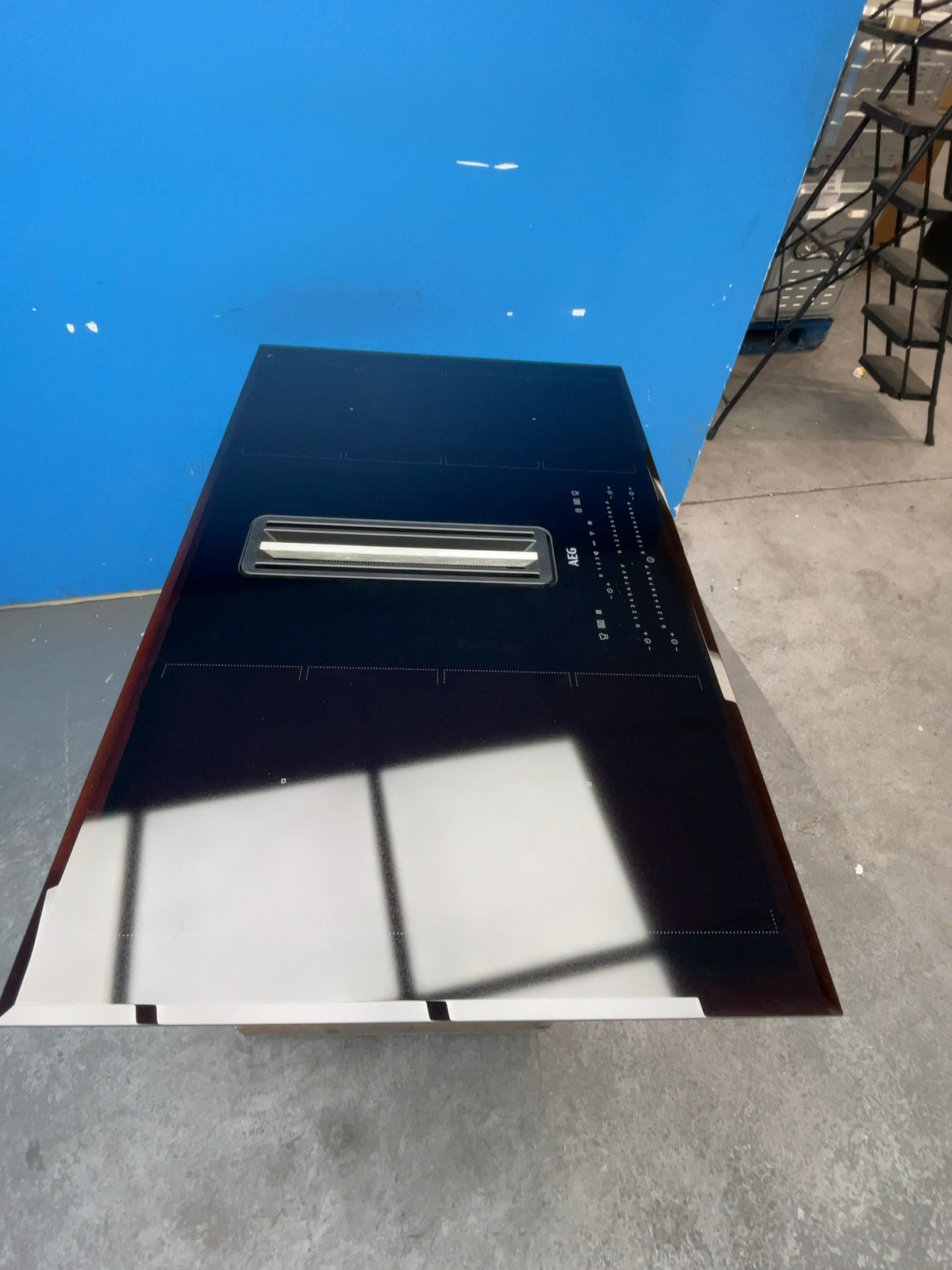 #GRC-154-163 - AEG 8000 Series 83cm Induction Hob – 4 Zones, ComboHob Extractor