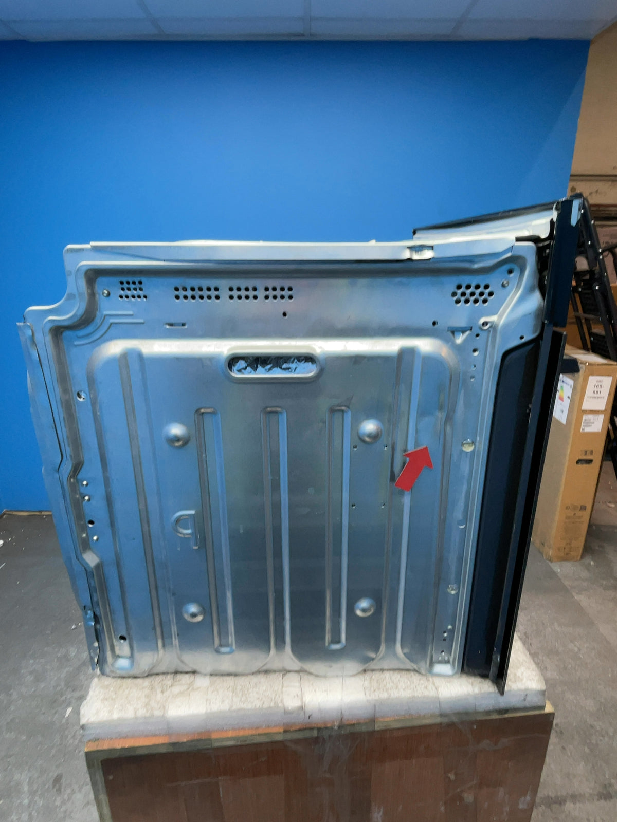 #GRC-158-215 - AEG 3000 60cm Electric Single Oven – 72L Capacity, Pyrolytic Self-Clean, Air Fry, Black