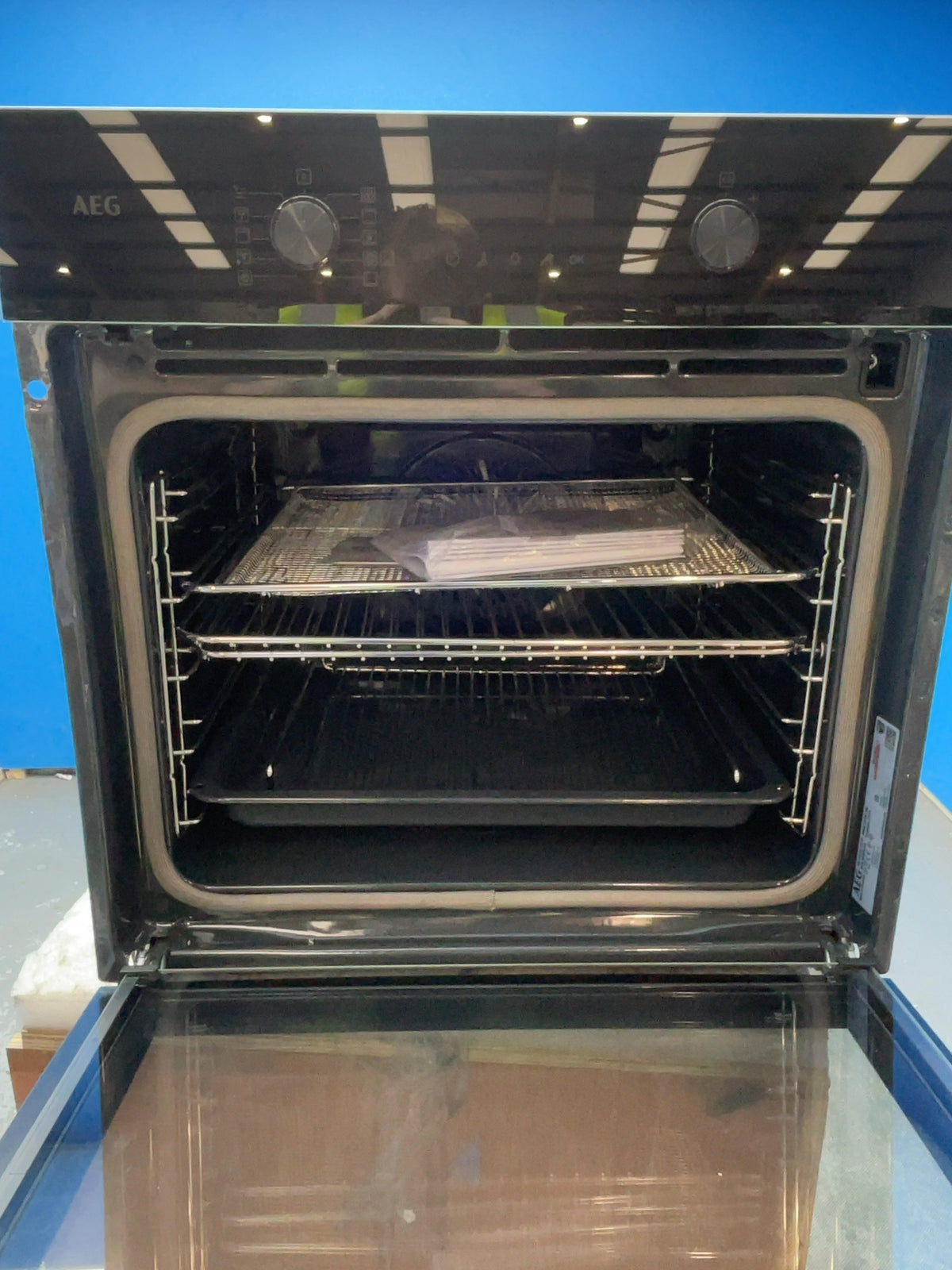 #GRC-158-241 - AEG NBS6P521AB Single Electric Oven – 71L, Pyrolytic Cleaning, AirFry