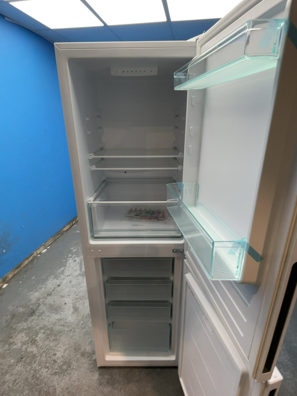 #GRC-162-964 - Candy 54.5cm Fridge Freezer – 252L, White, Low Frost, Smart WiFi