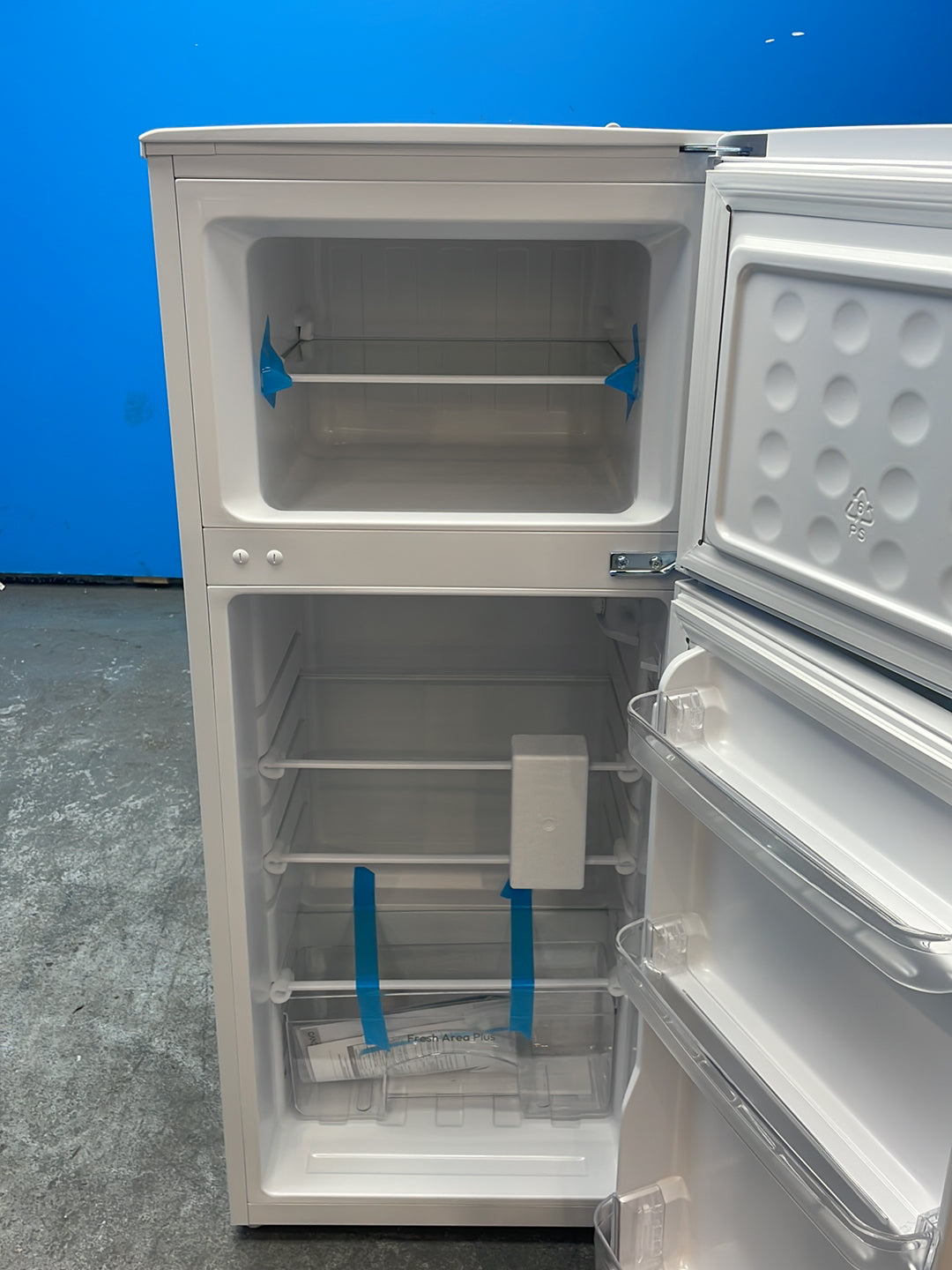 #GRC-163-012 - Candy 48cm Fridge Freezer – 117L, White, Manual Defrost