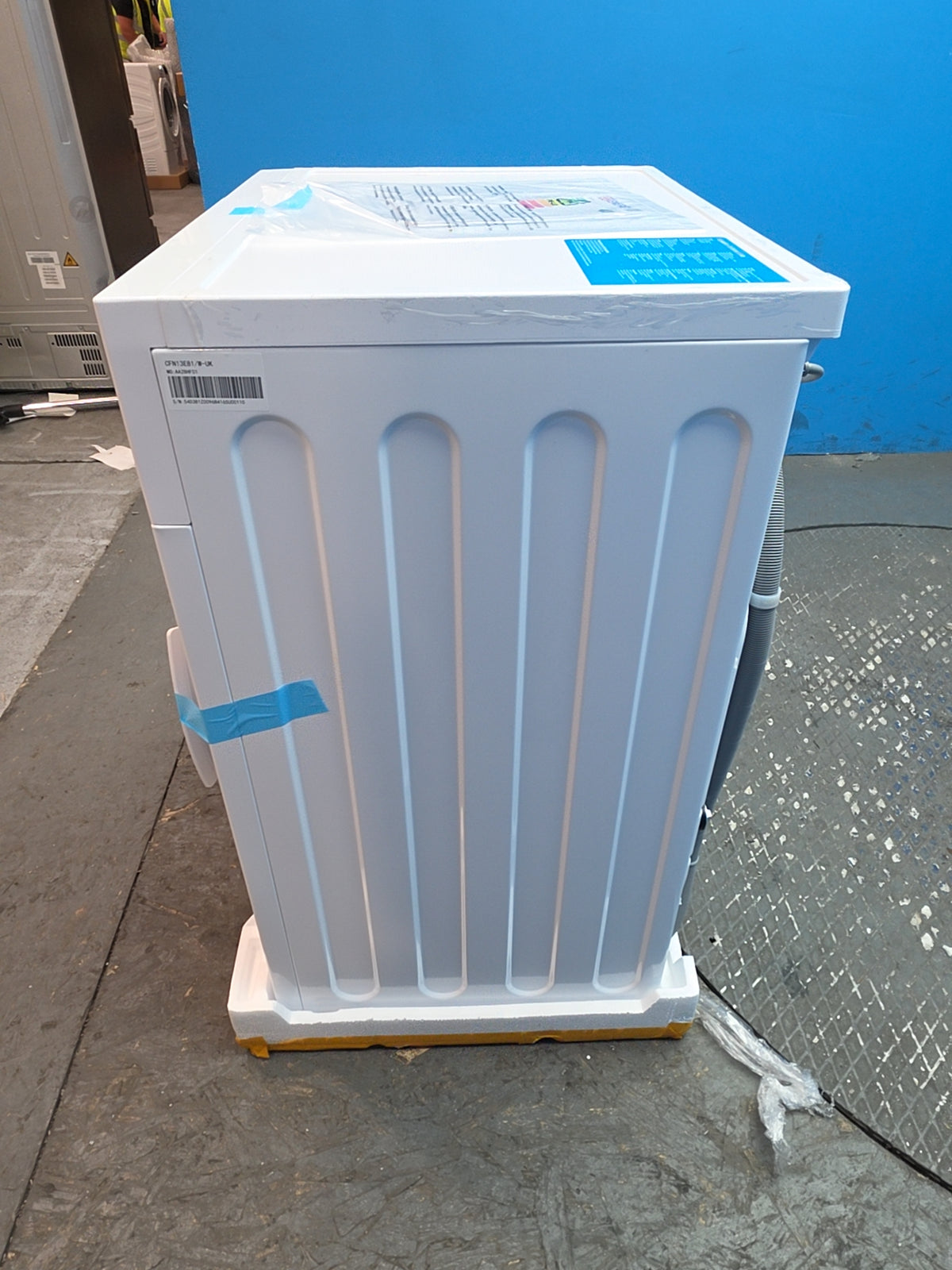 #GRC-163-269 - Comfee 8kg 1400rpm Washing Machine – Steam Clean, 15 Programmes & Delay Start