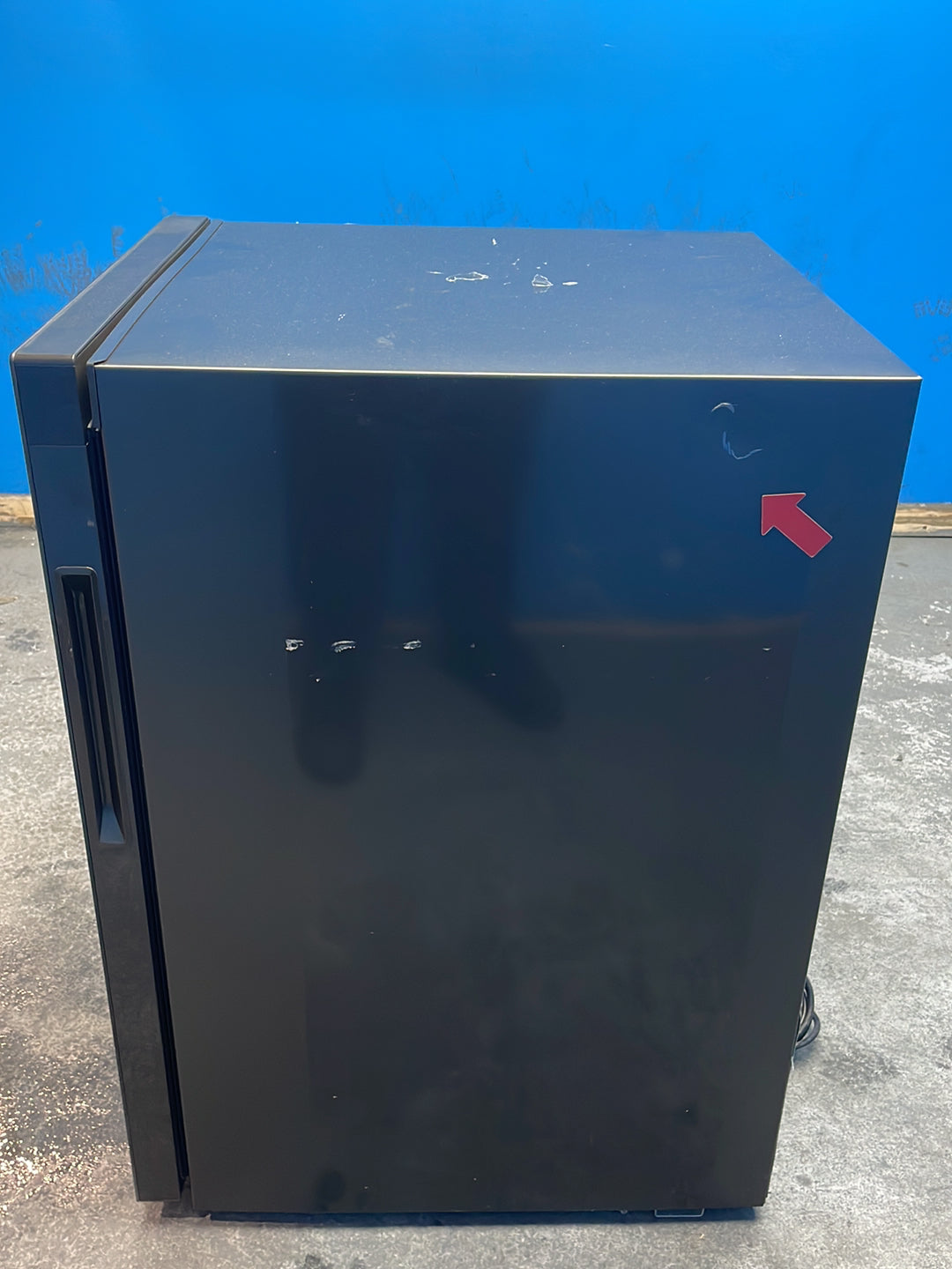 #GRC-163-439 - Haier Wine Bank 50 Series 7 42 Bottle Dual Zone Wine Cooler – Natural Airflow