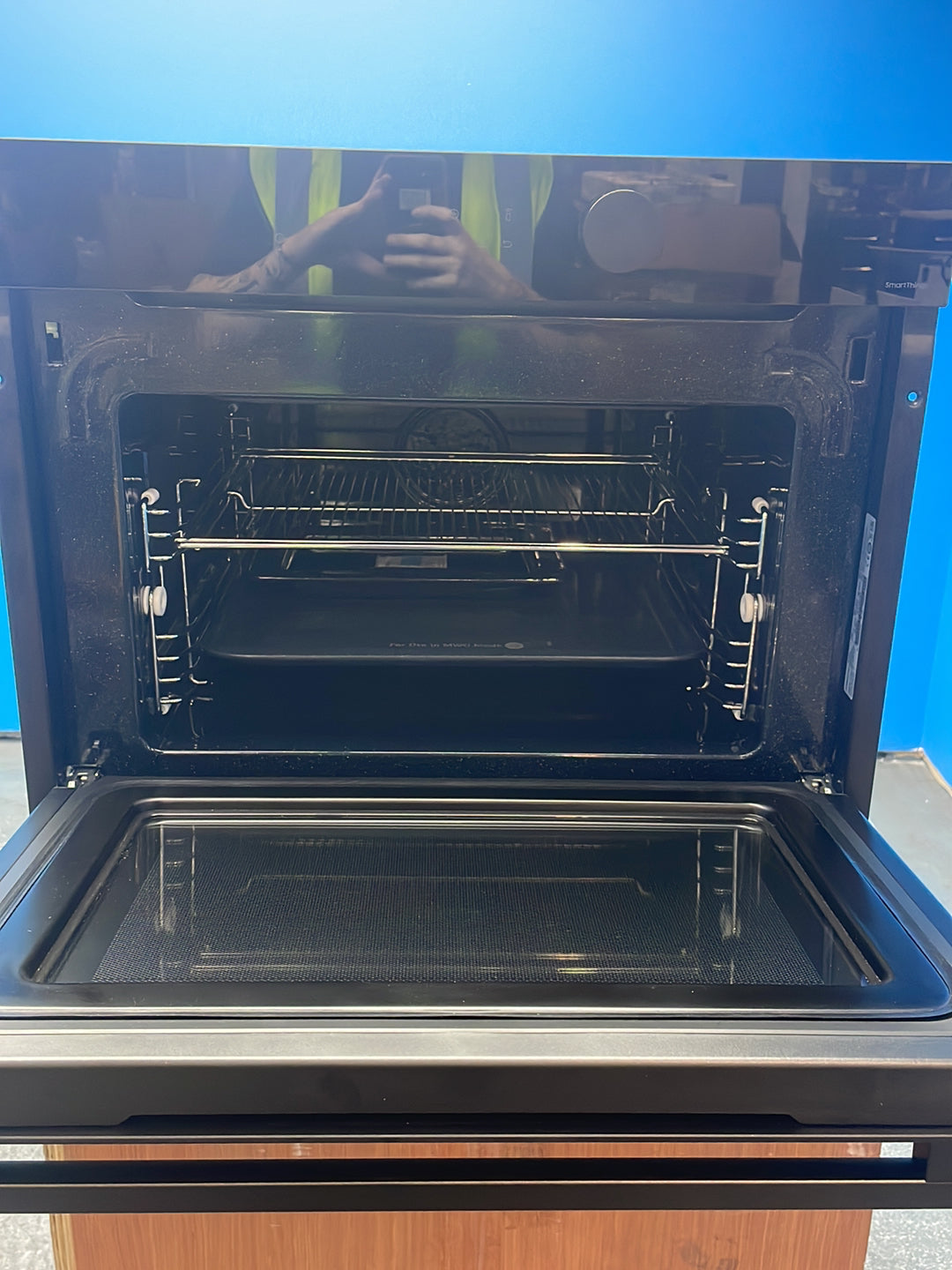 #GRC-163-600 - Samsung Series 5 Built-in Compact Combi Microwave Oven – 50L Capacity, Natural Steam & Air Fry, Black Glass