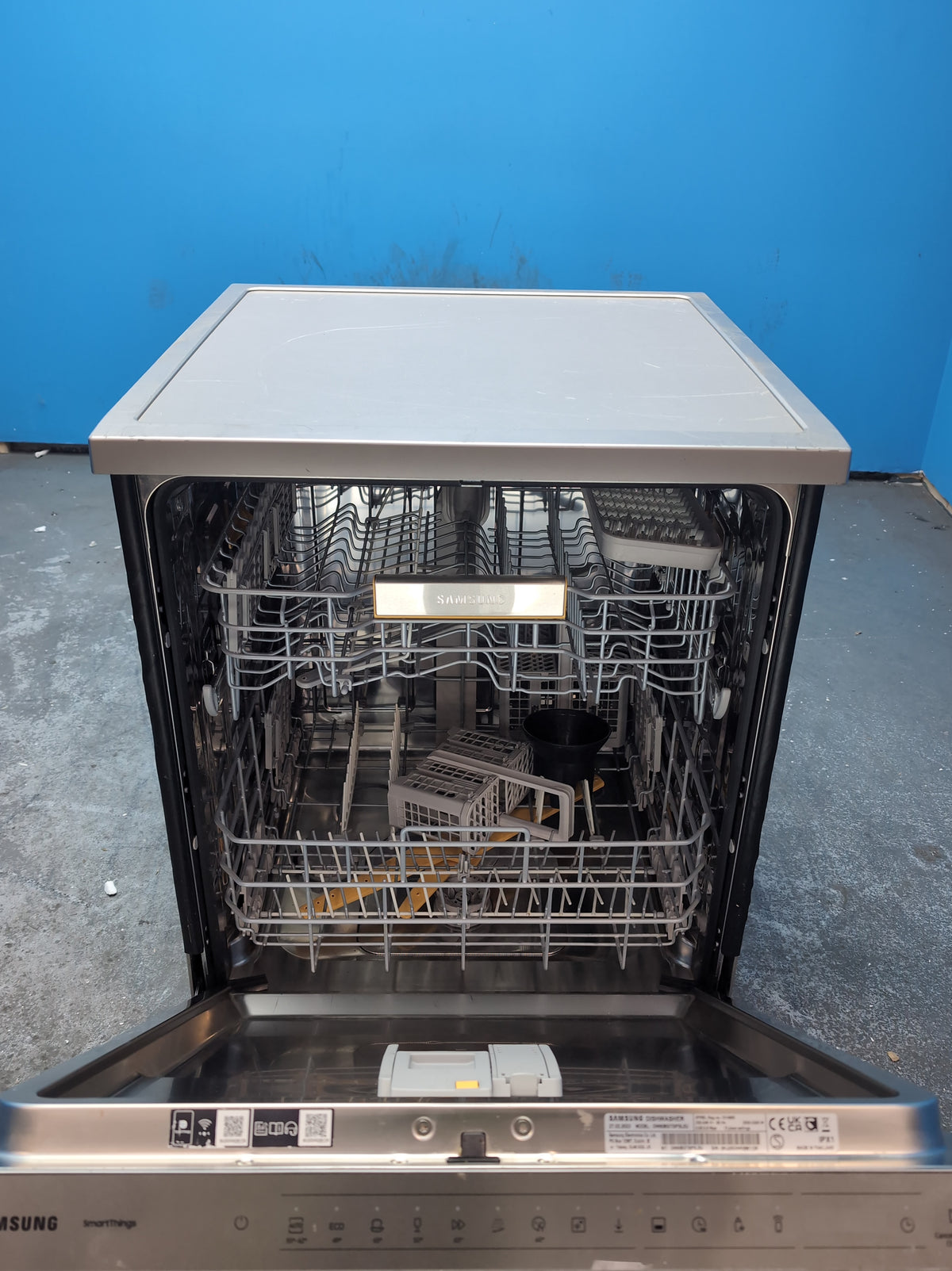 #GRC-163-601 - Samsung 13 Place Setting Freestanding Dishwasher – WaterJet Clean, WiFi Connected, Silver