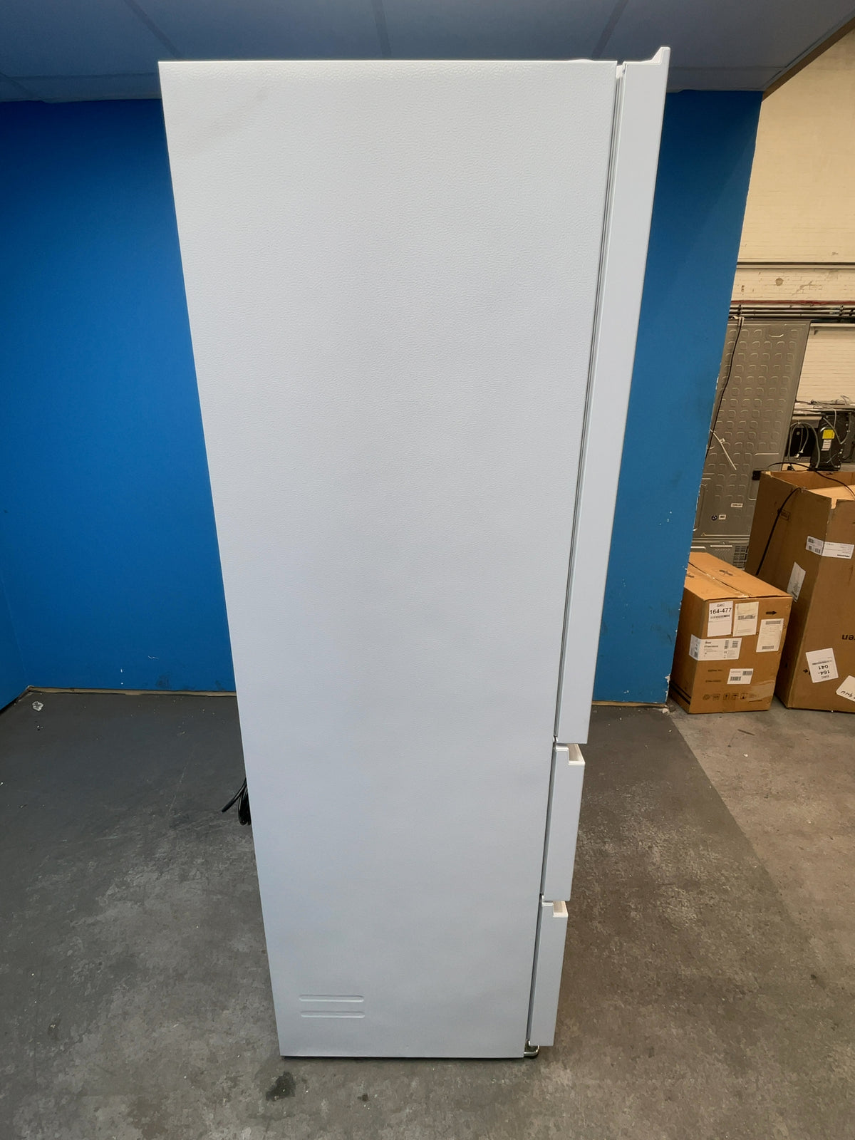 #GRC-163-975 - Haier 54.5cm 60/40 Fridge Freezer – 303L, White, Total No Frost, Smart WiFi