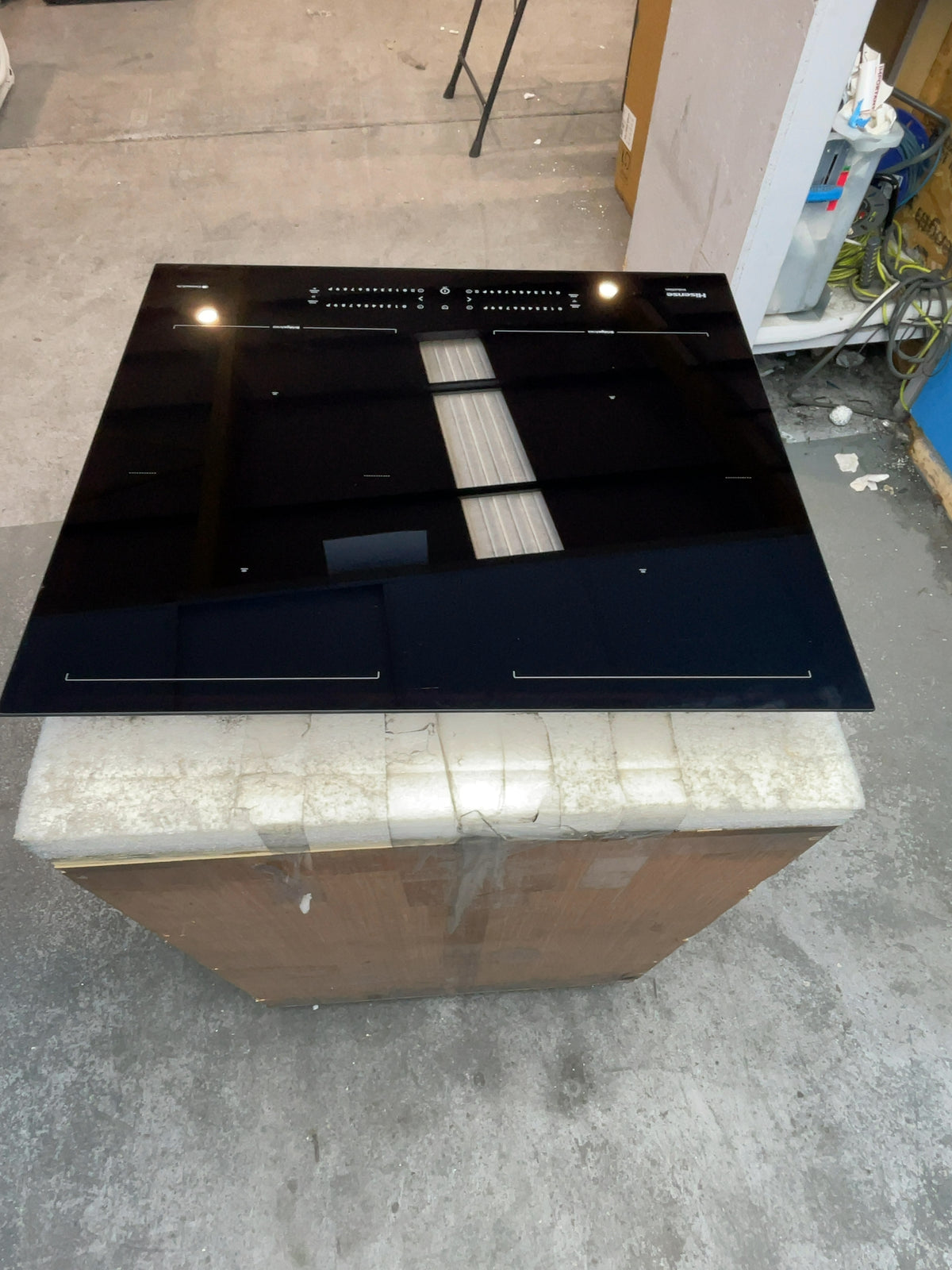 #GRC-164-021 - Hisense 60cm 4 Zone Induction Hob – AreaFlex, Smart WiFi, Touch Controls, Black