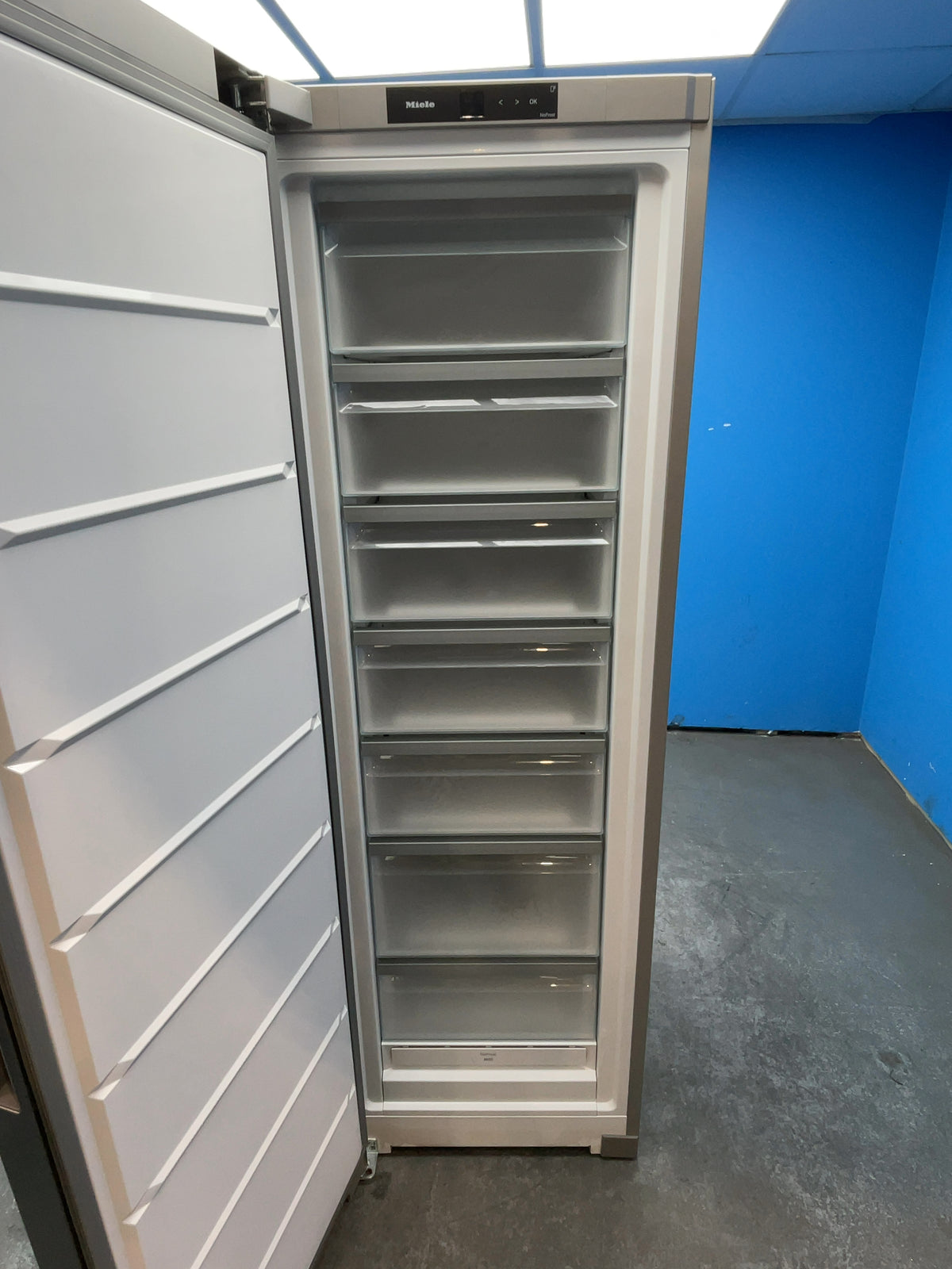 #GRC-164-027 - Miele 278L Upright Freezer – NoFrost, Wi-Fi Connected, 7 Drawers, White