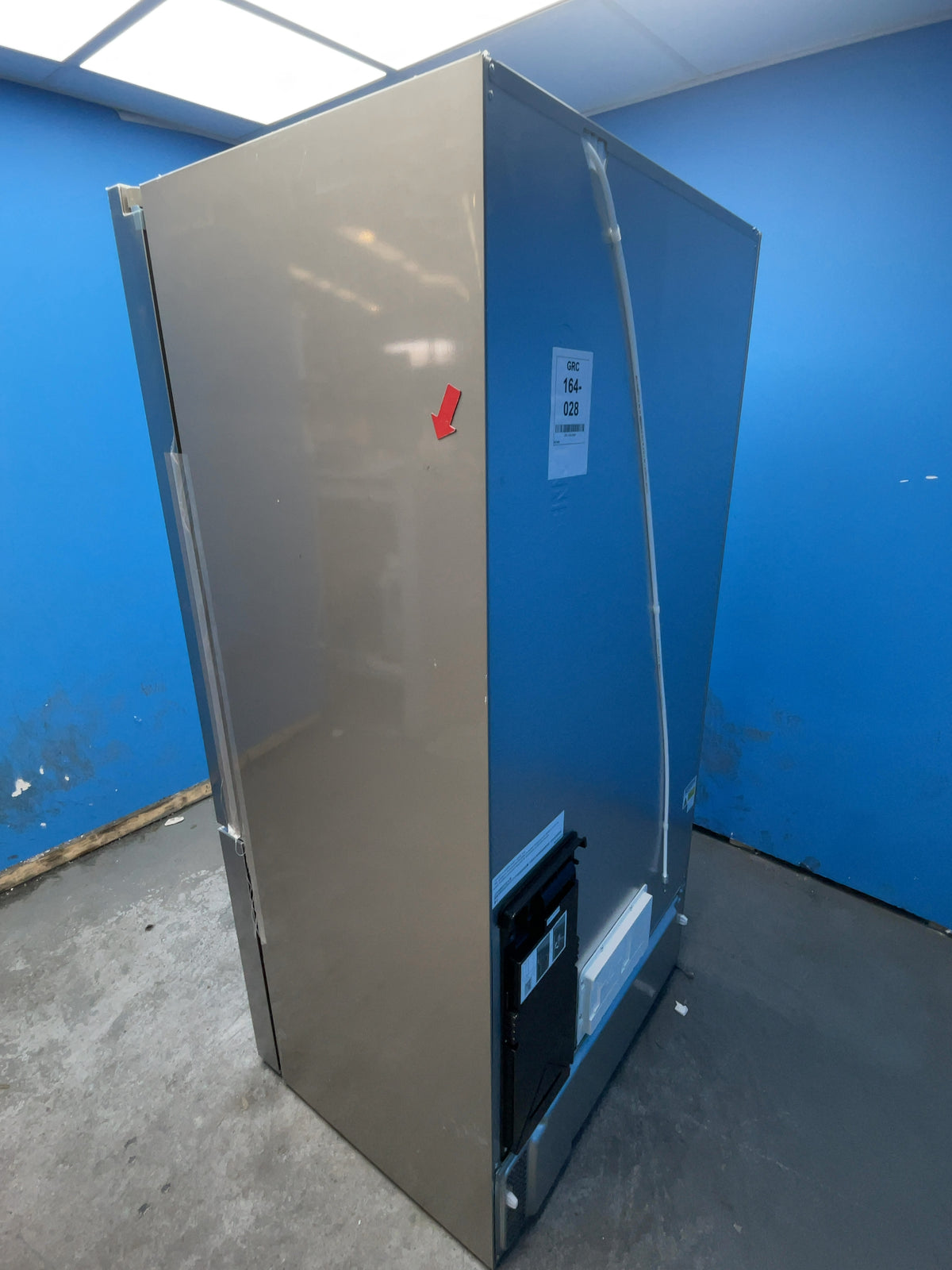 #GRC-164-028 - Bosch Series 8 French Door Fridge Freezer – 573L, Plumbed Ice & Water