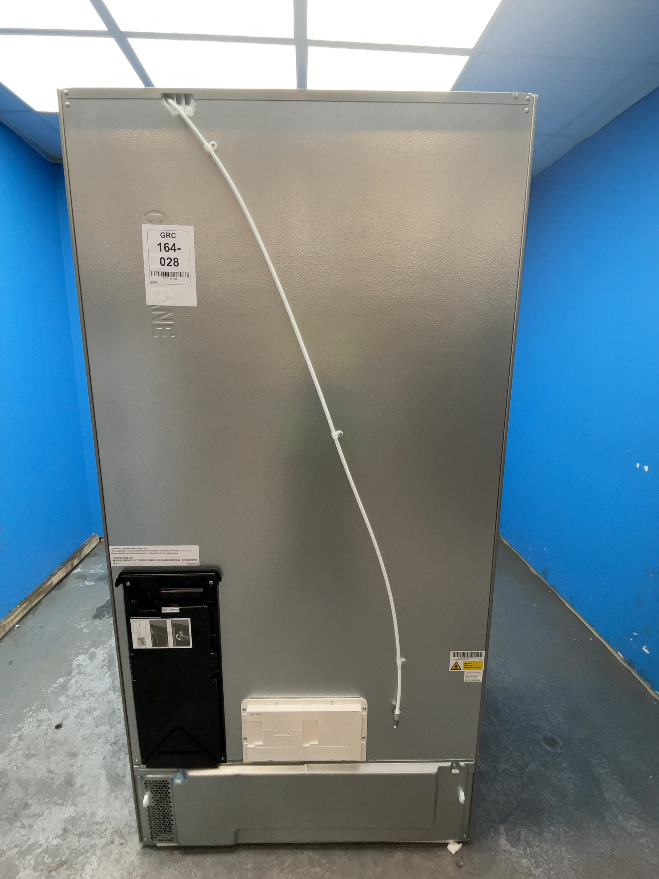 #GRC-164-028 - Bosch Series 8 French Door Fridge Freezer – 573L, Plumbed Ice & Water