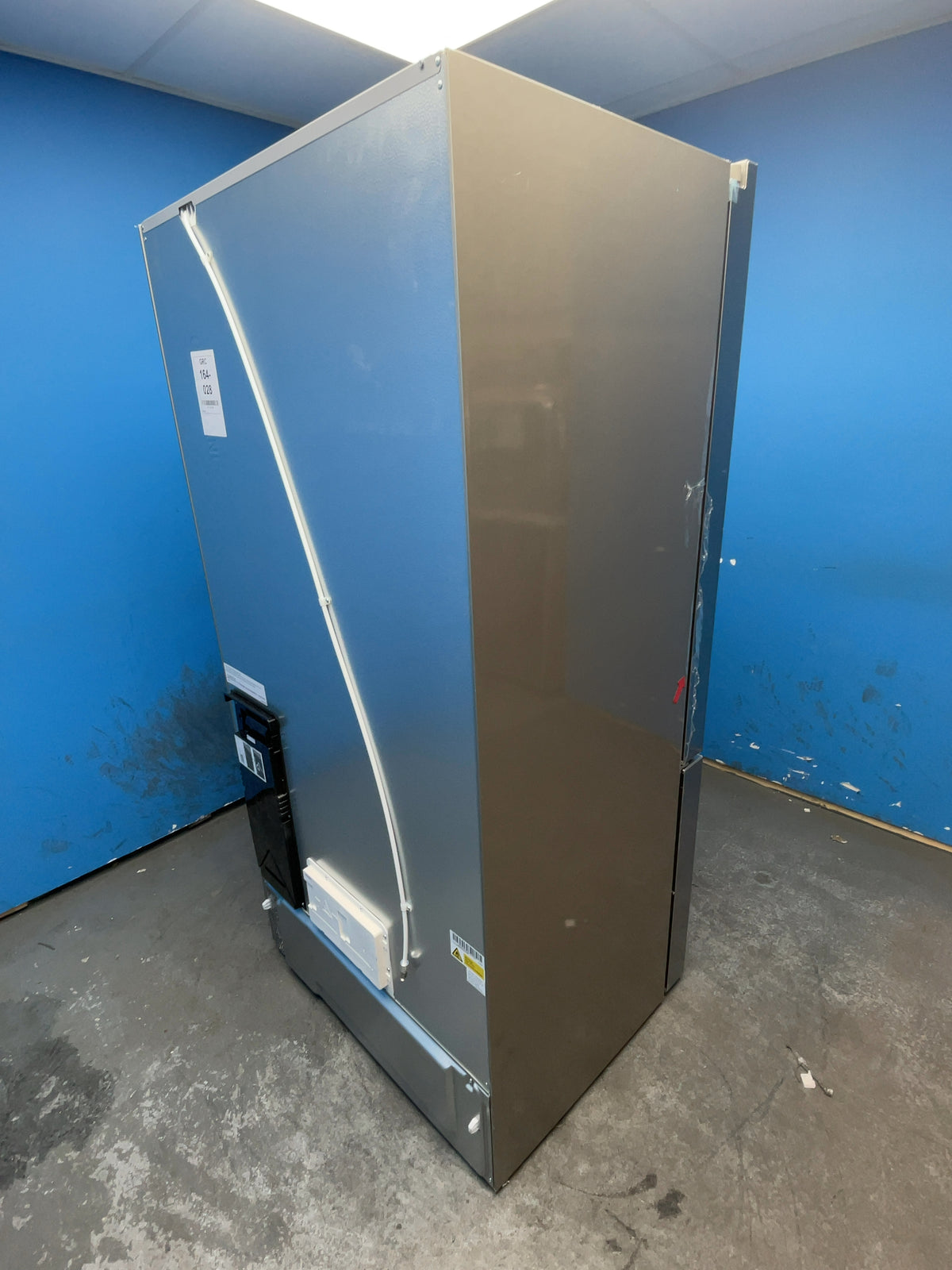 #GRC-164-028 - Bosch Series 8 French Door Fridge Freezer – 573L, Plumbed Ice & Water