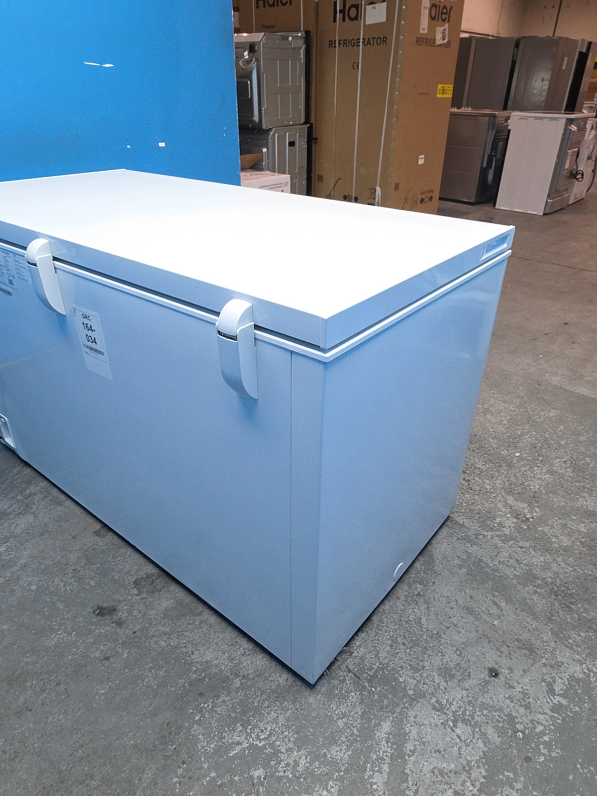 #GRC-164-034 - Hisense 372L Chest Freezer – Winter Guard, Hovering Door, White