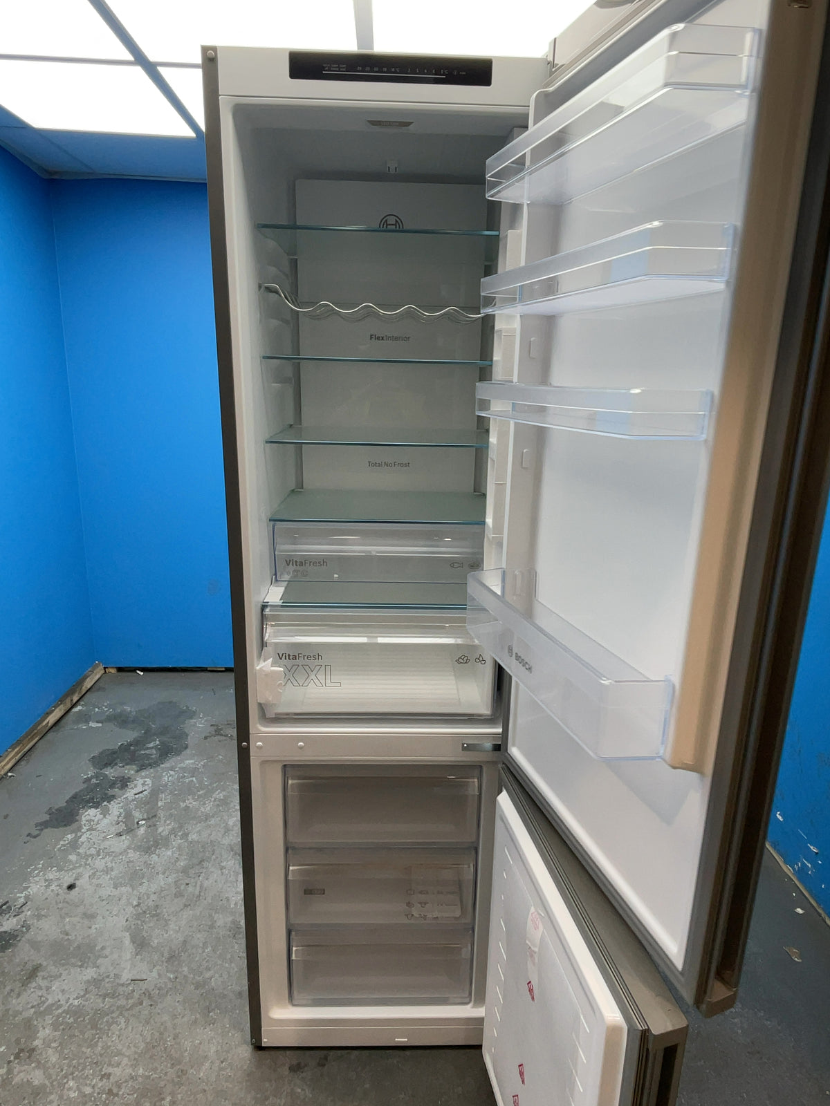 #GRC-164-039 - Bosch 60cm 70/30 Fridge Freezer – 363L, Stainless Steel, Total No Frost