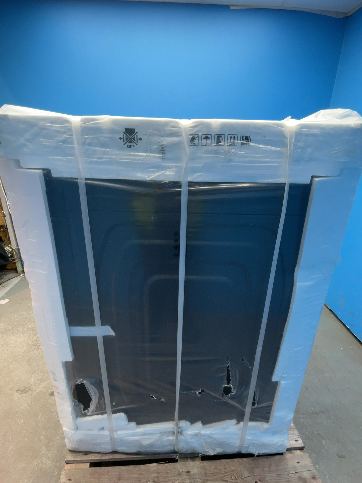 #GRC-164-043 - Samsung Series 9 Washer Dryer – 18kg Wash, 11kg Dry, 1400rpm, WiFi Connected, Silver